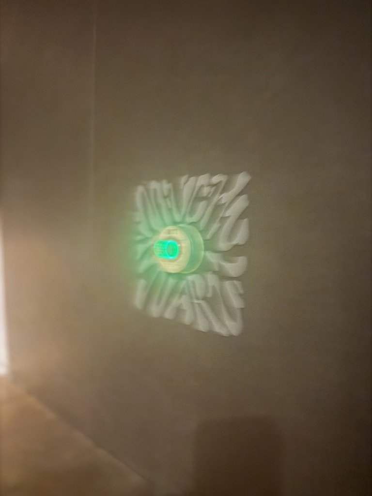 ミストボタン
