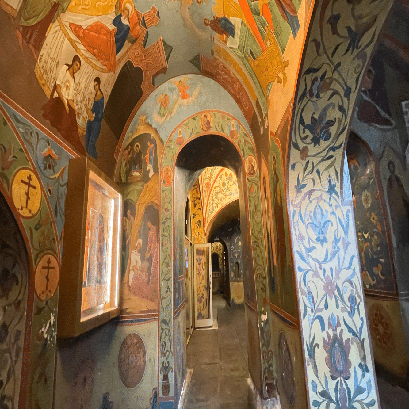 ロシアの世界遺産 聖ワシリイ大聖堂 part2｜maria croissant