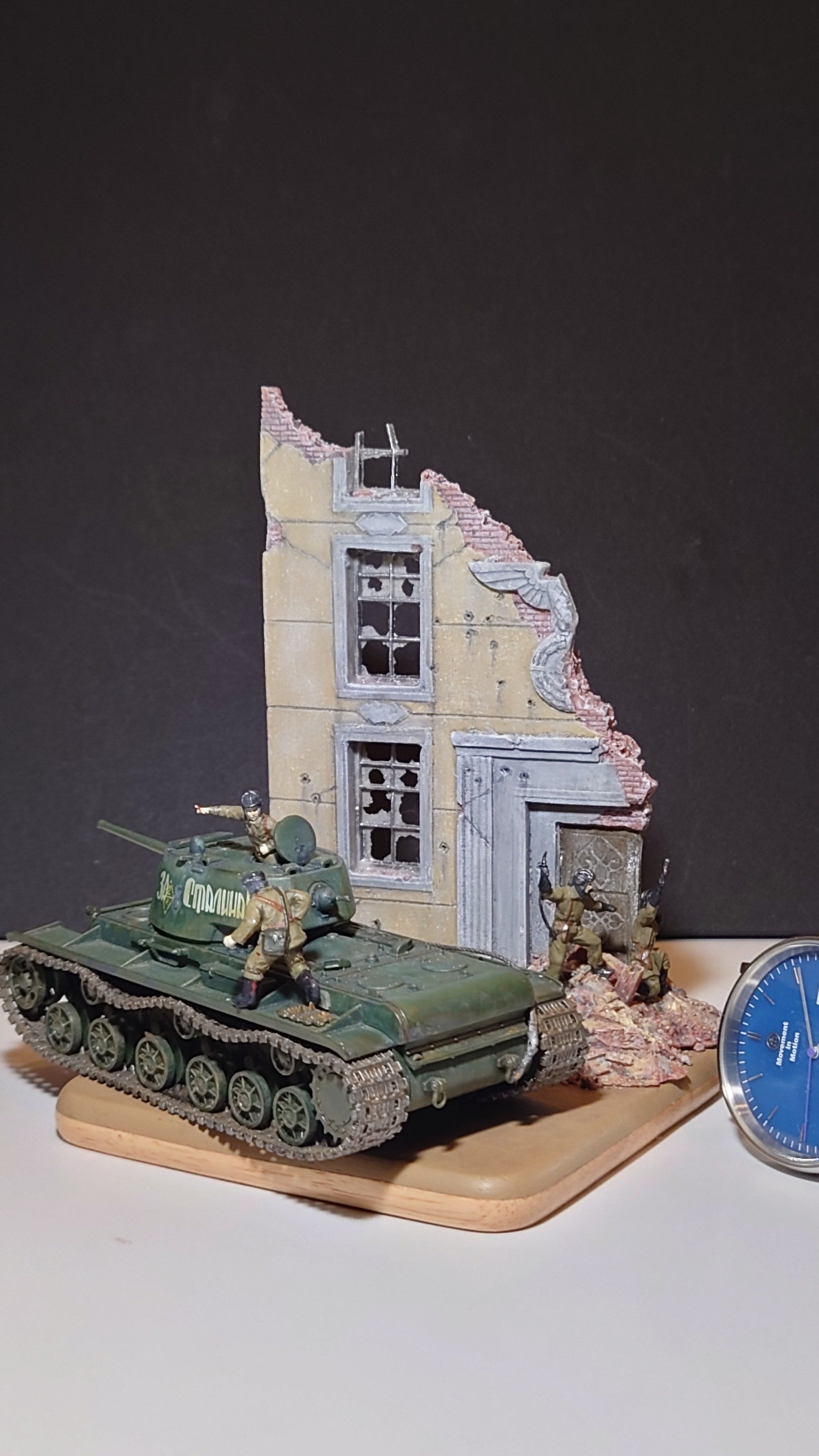 あの日の老人兵と自走砲    ジオラマ Great response/Compilation] A war diorama that pursues a