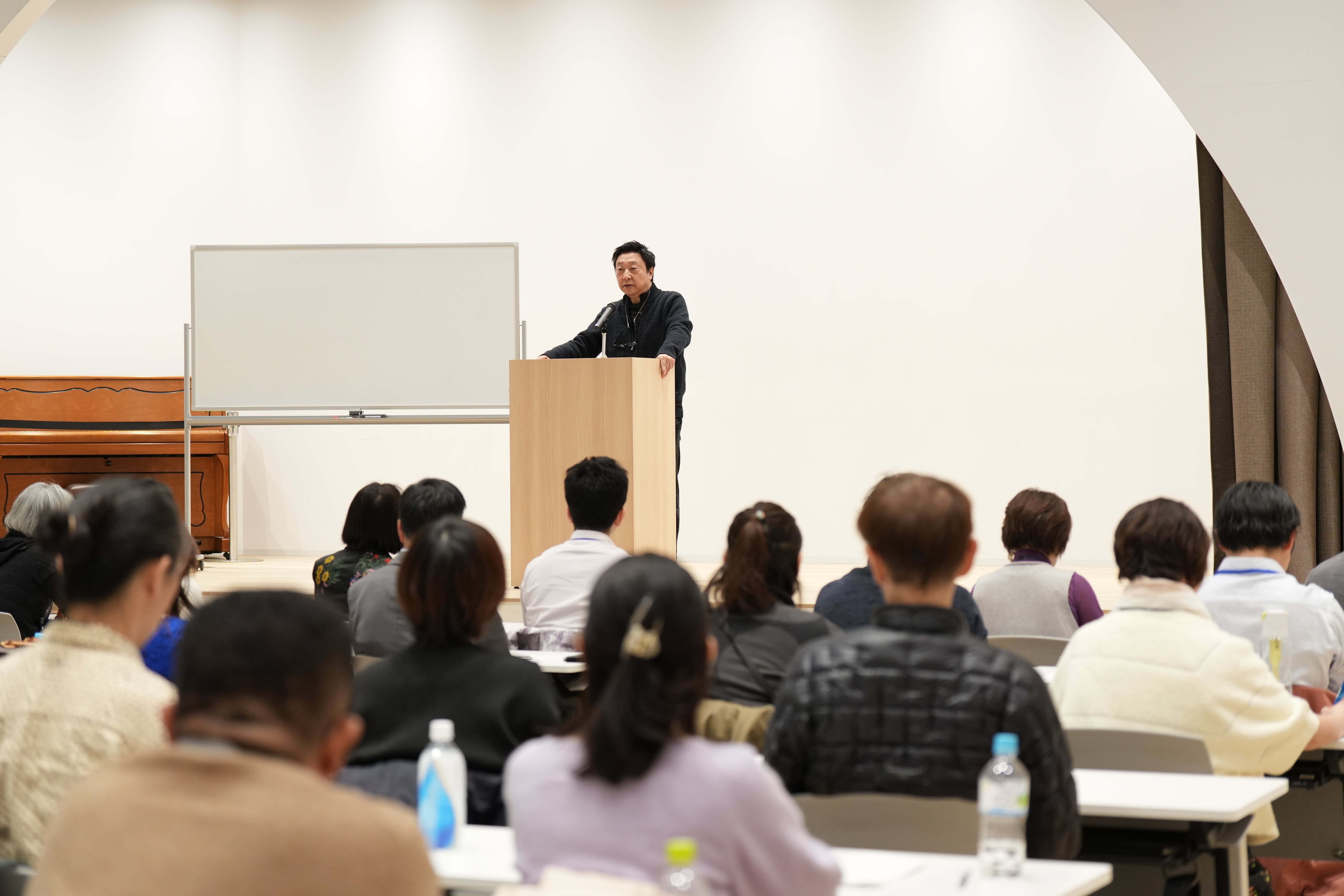 講演会レポート】はじめての出口王仁三郎講演会|長倉顕太(作家 講演会レポート】はじめての出口王仁三郎講演会|長倉顕太(作家