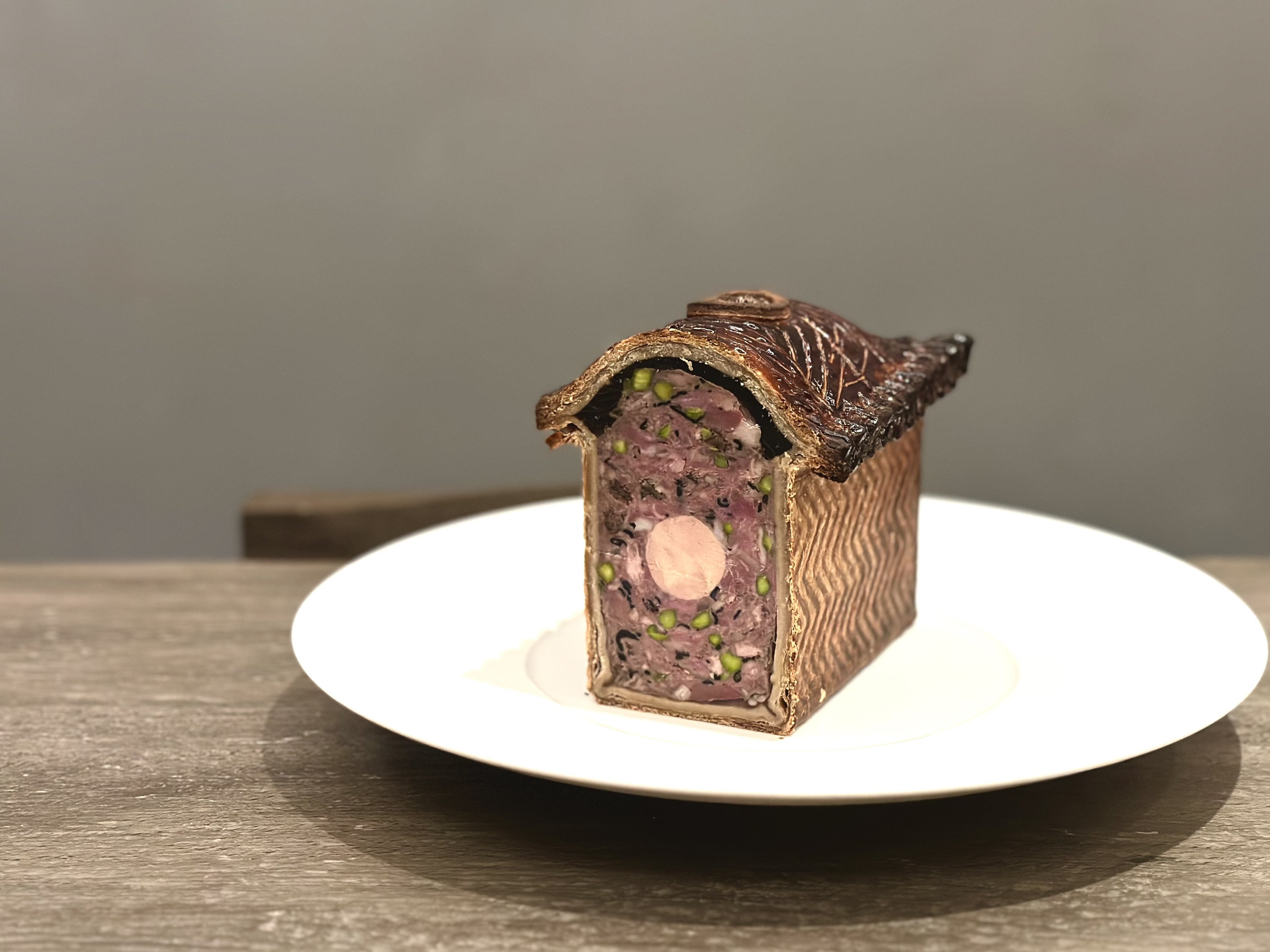 佐賀→フランス→銀座 小学生からの夢を叶えた「27歳フランス料理人