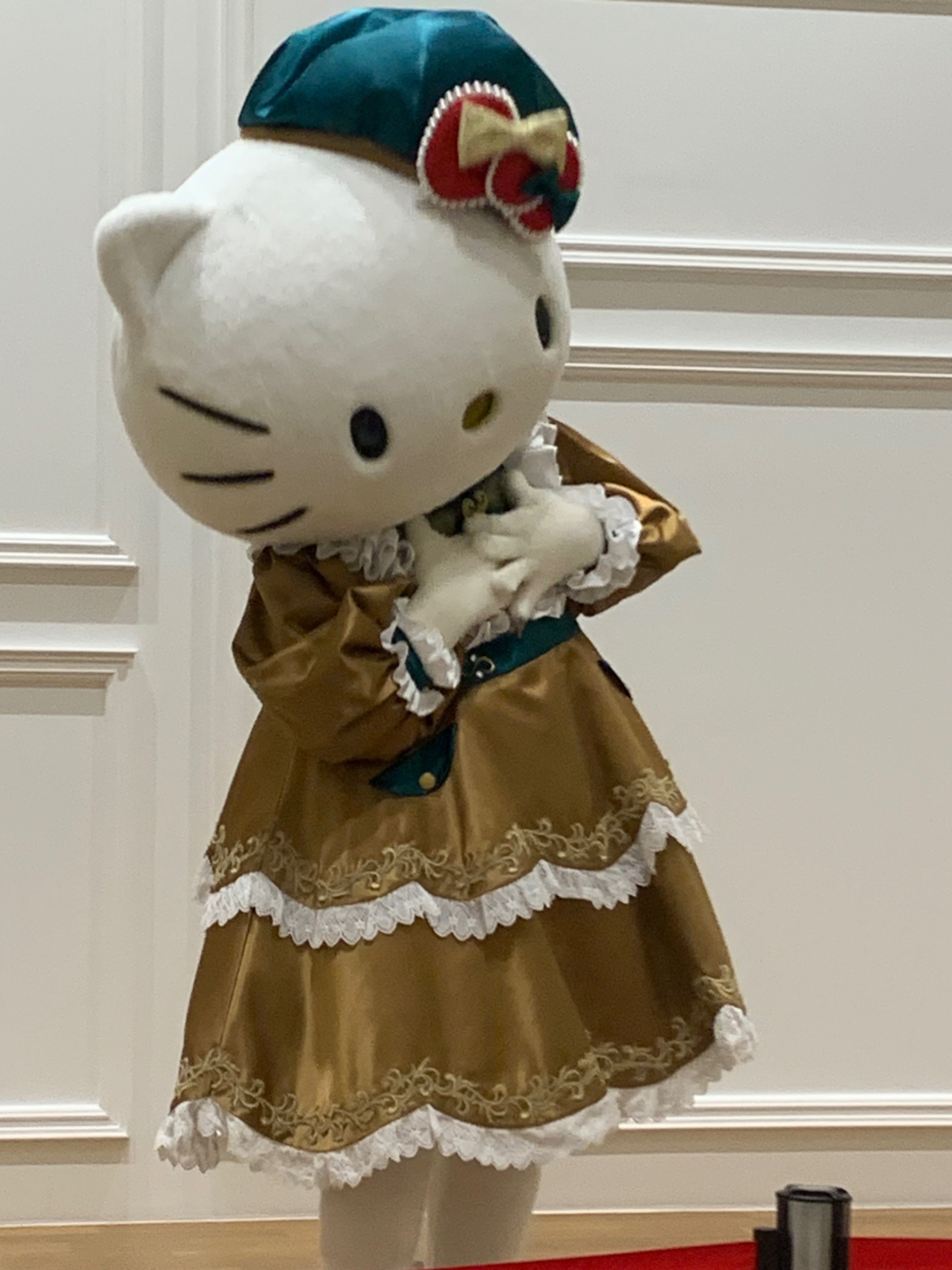 キティ　マスコット　館のレストラン ピューロランド 館のレストラン🍽️｜惣(そう)