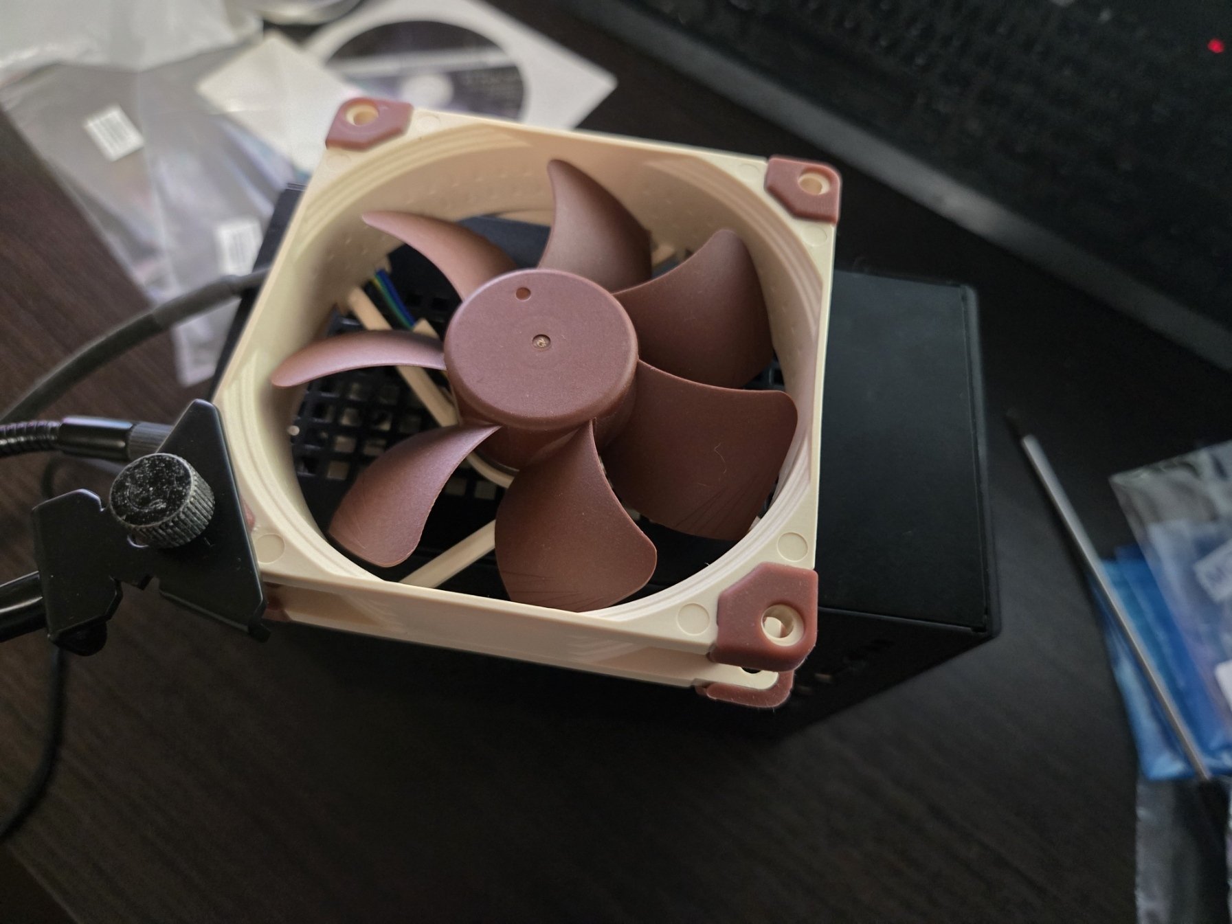 特価のASRock DeskMini H470でリビングPCを組む|みけねこ!ワークス 特価のASRock DeskMini H470でリビングPCを組む|みけねこ!ワークス