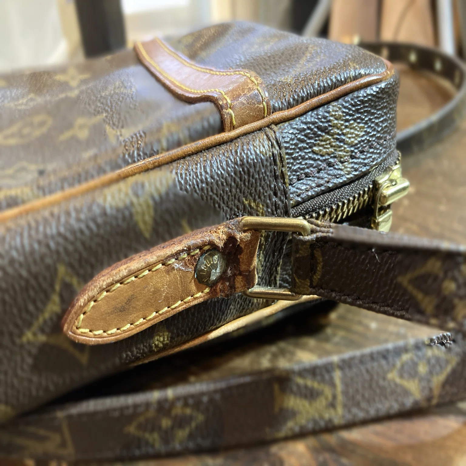ショルダーバッグの根付修理/交換】ルイ・ヴィトン/Louis Vuitton 