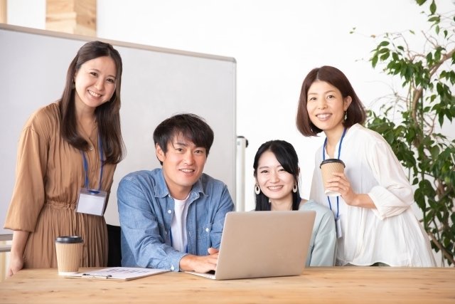 公式HPに200万円?そんな時代は終了へ!SNS戦略で売上1.8倍の事実 1734588030 WzG7o8JVueTm5k6LNRqbilD4 - 公式HPに200万円?そんな時代は終了へ!SNS戦略で売上1.8倍の事実