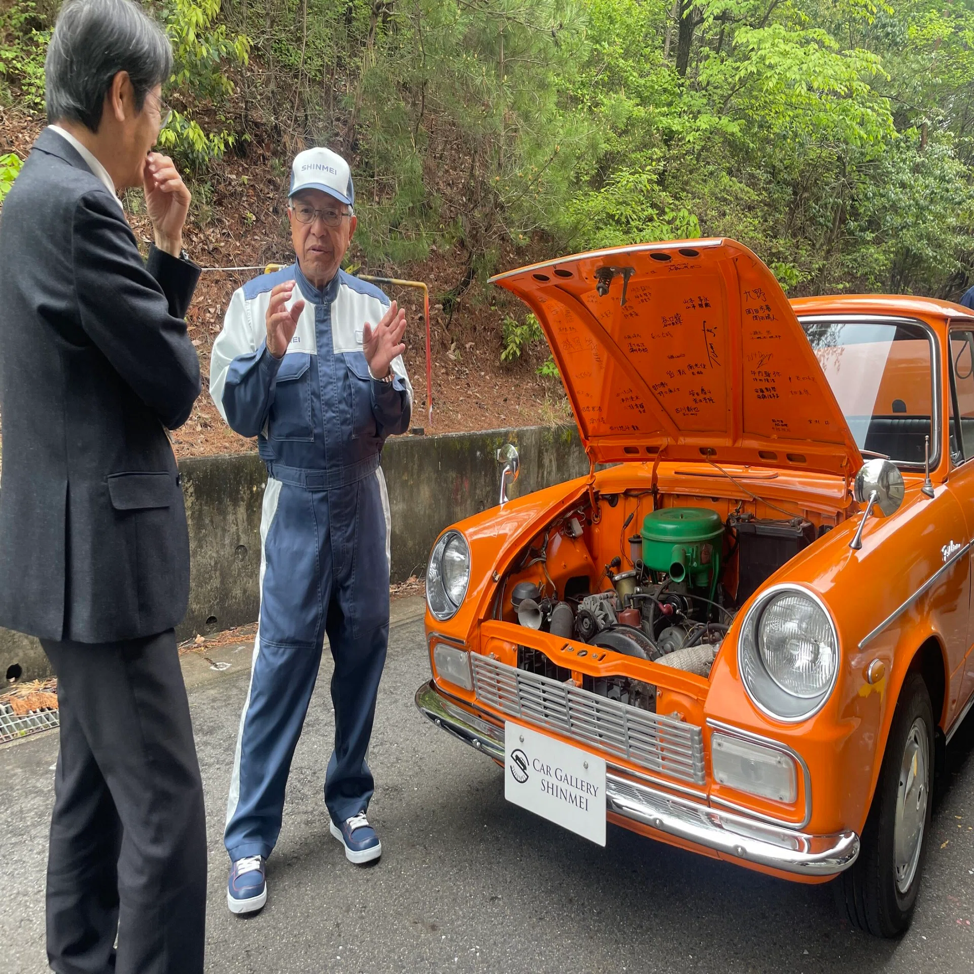 愛知工業大学様にて車両とエンジンの贈呈式を行いました。｜新明工業 