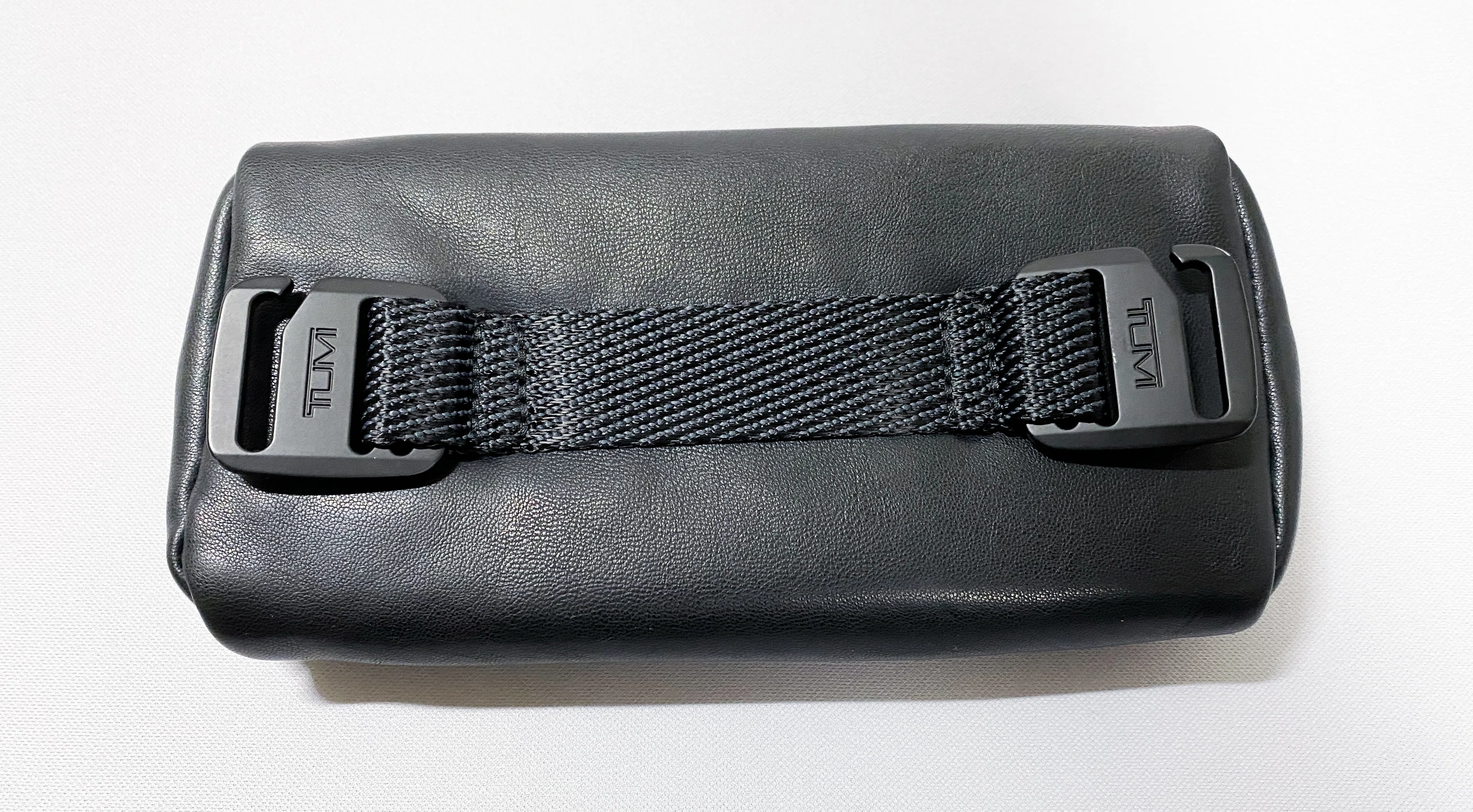 TUMI】 「スモール・モジュラー・ポーチ」レビュー 【バックパックに