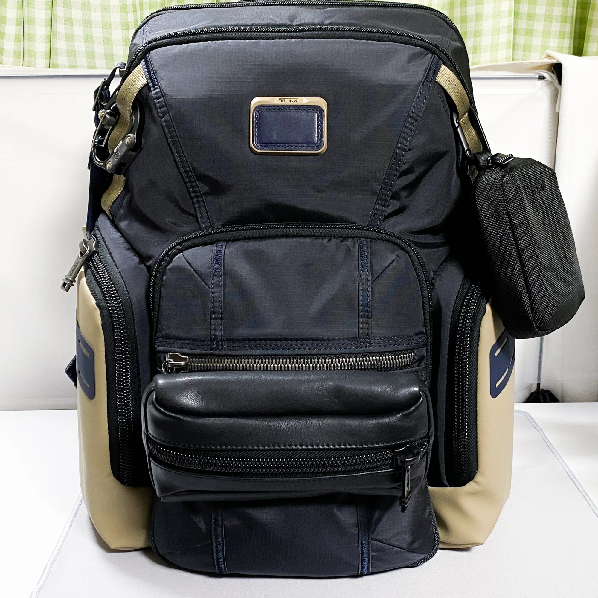 TUMI】 「スモール・モジュラー・ポーチ」レビュー 【バックパックに 