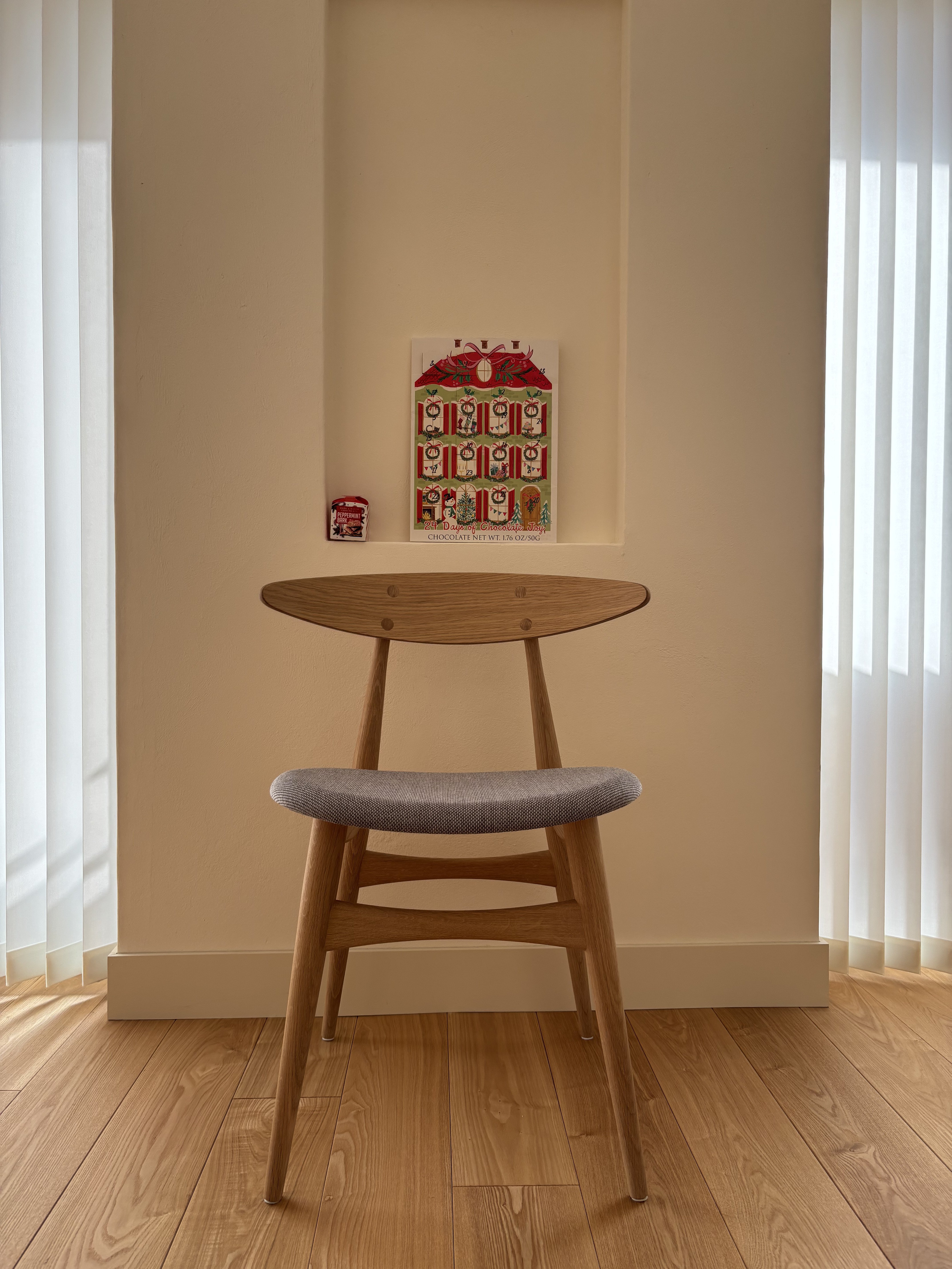 コスガ　楕円形ダイニングテーブル コスガ 楕円形ダイニングテーブル