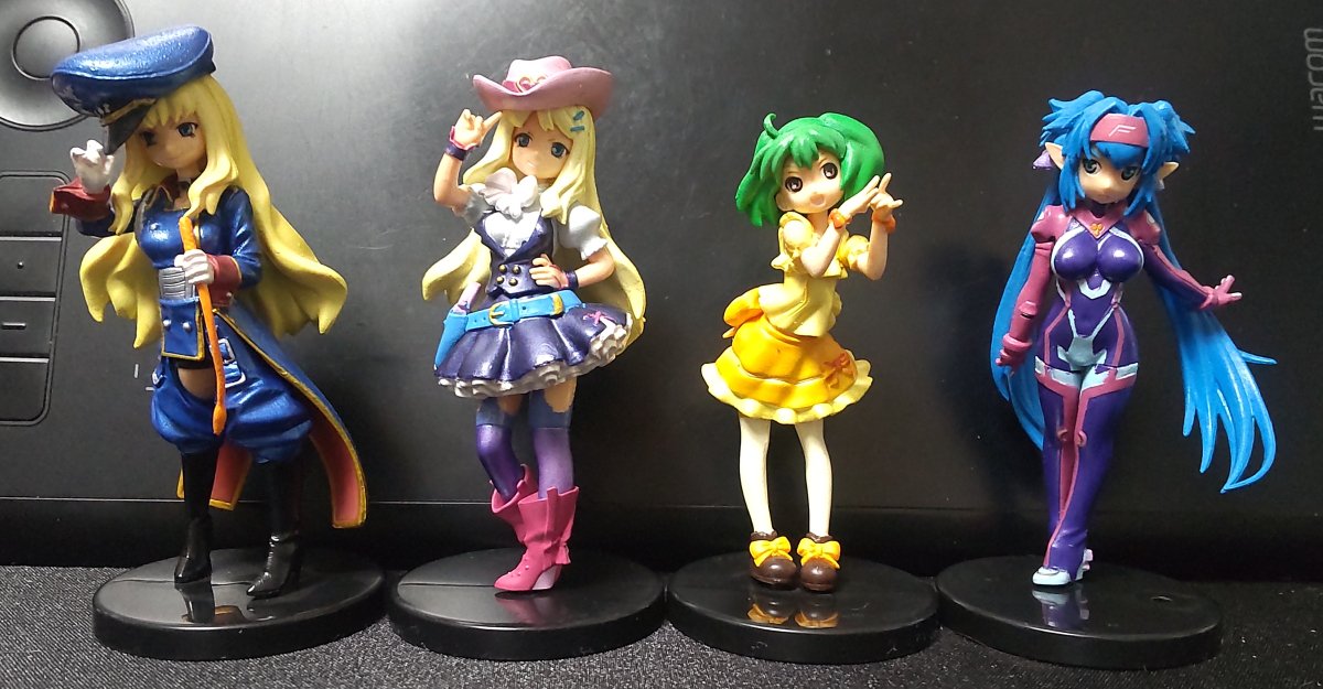 ベタベタになったフィギュアを綺麗にする｜猫丸