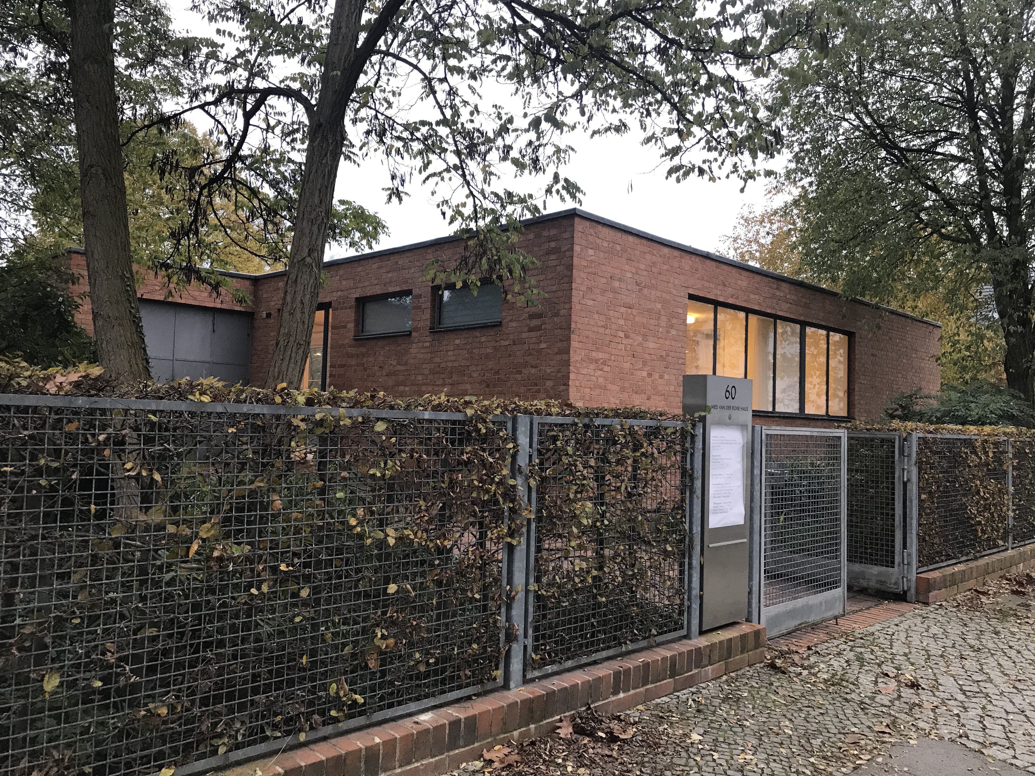 ベルリンの建築 巨匠ミース・ファン・デル・ローエが手掛けた ベルリンの建築 巨匠ミース・ファン・デル・ローエが手掛けた