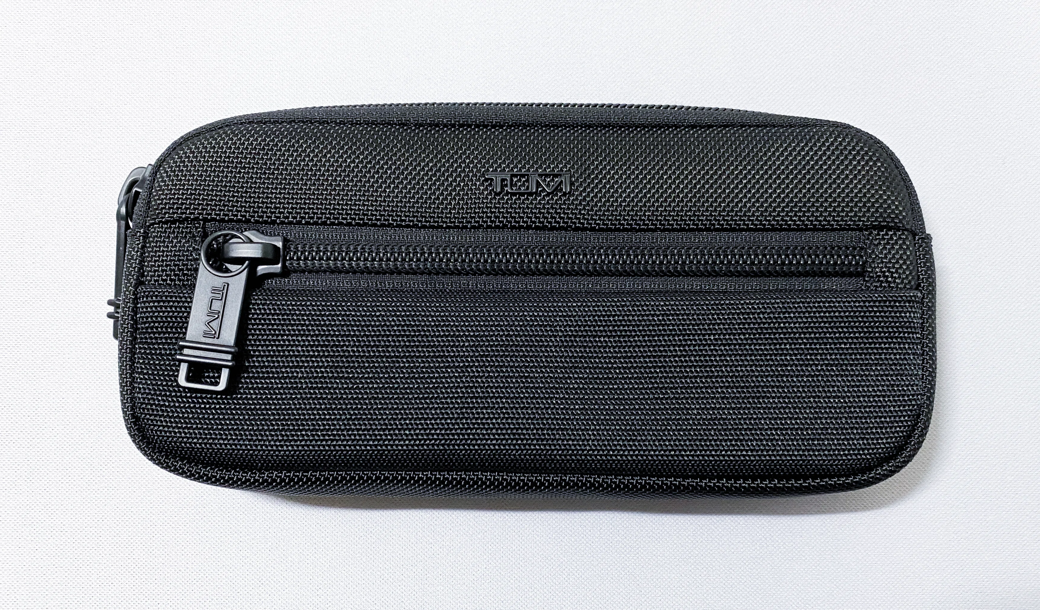 TUMI】 「フォーン・ポーチ」レビュー 【Gフック付きスマホポーチ