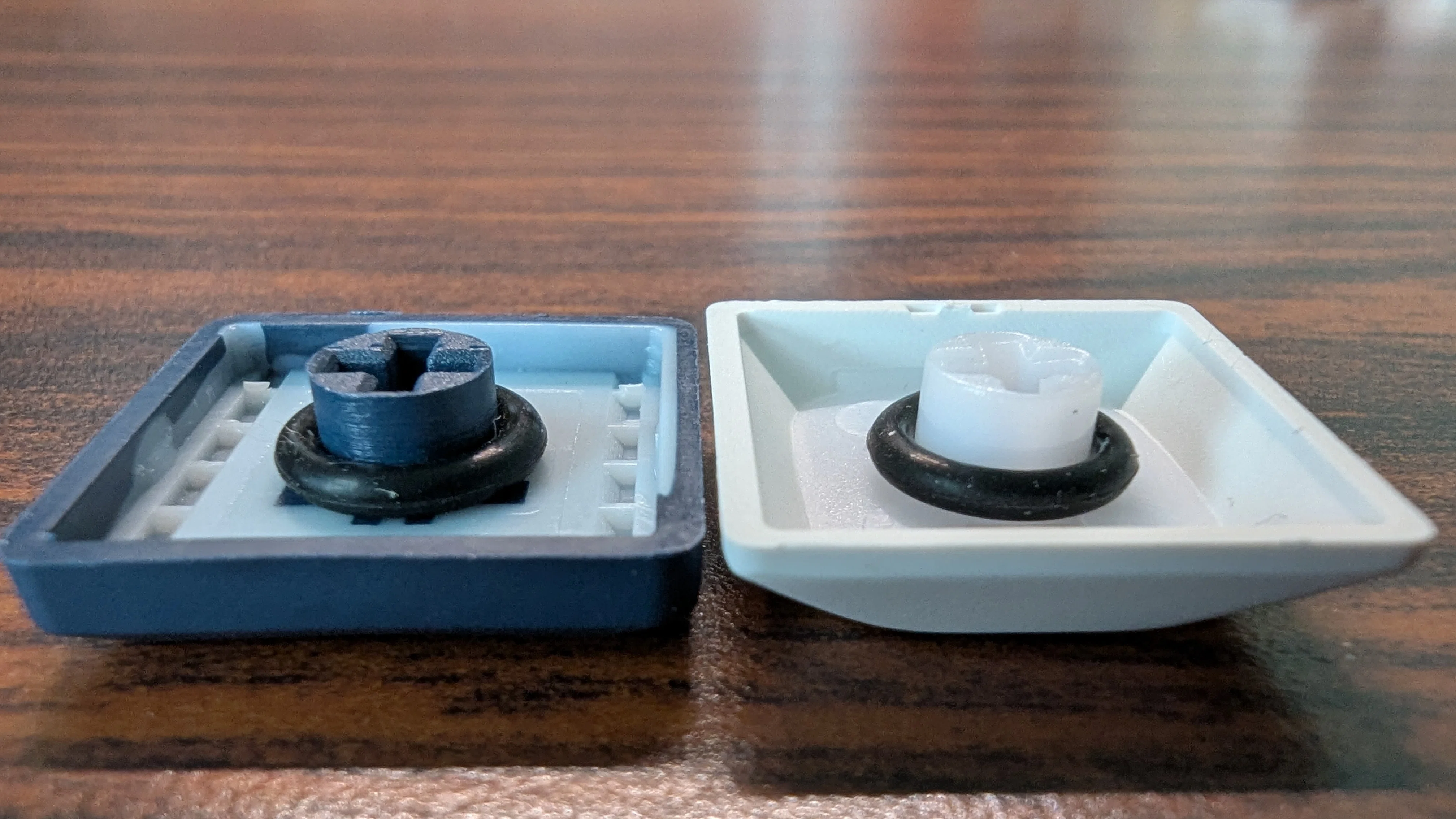 Keyball39 に Tai-Hao のキーキャップとボールスライダー式トラック
