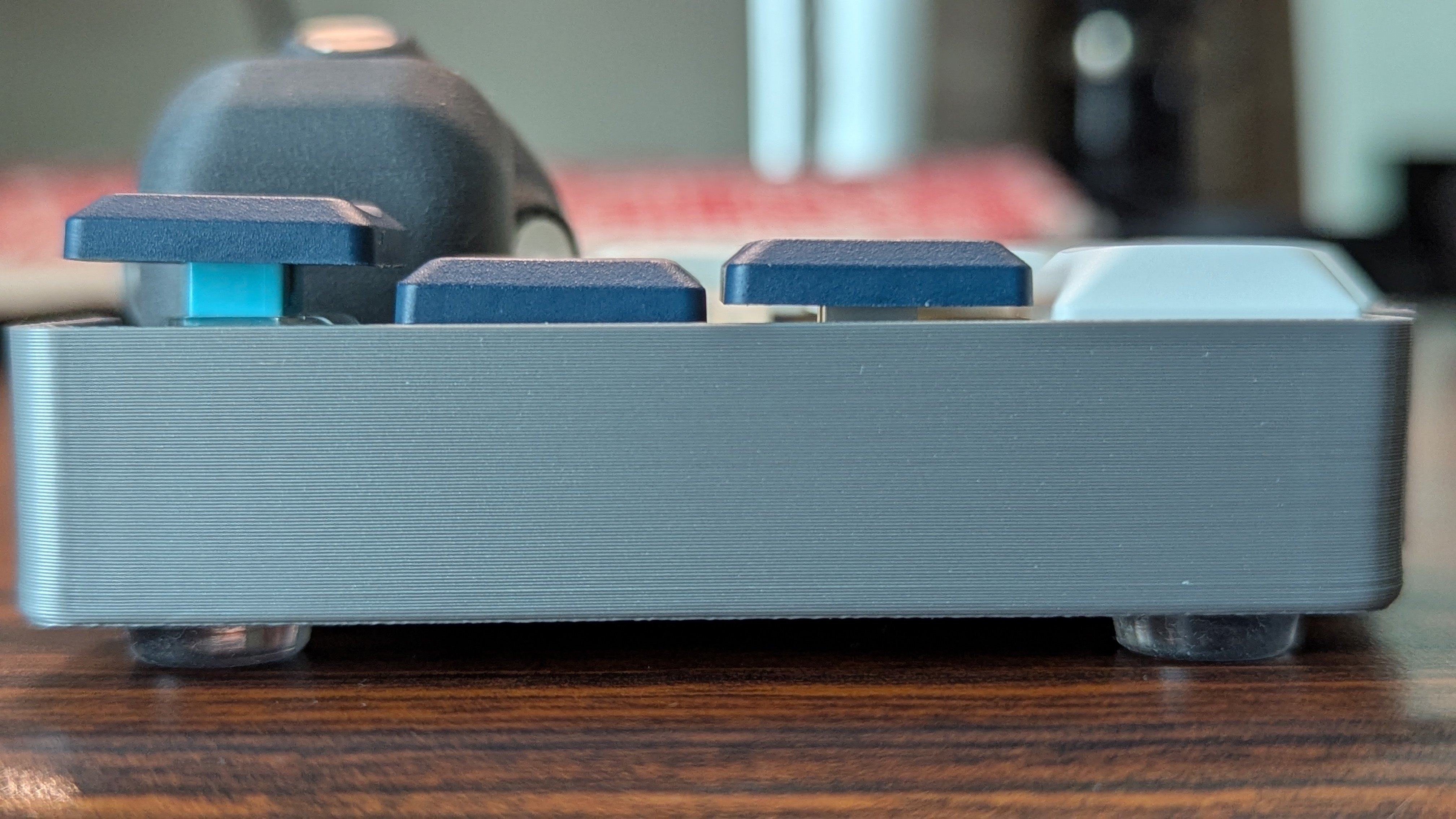 Keyball39 に Tai-Hao のキーキャップとボールスライダー式トラック