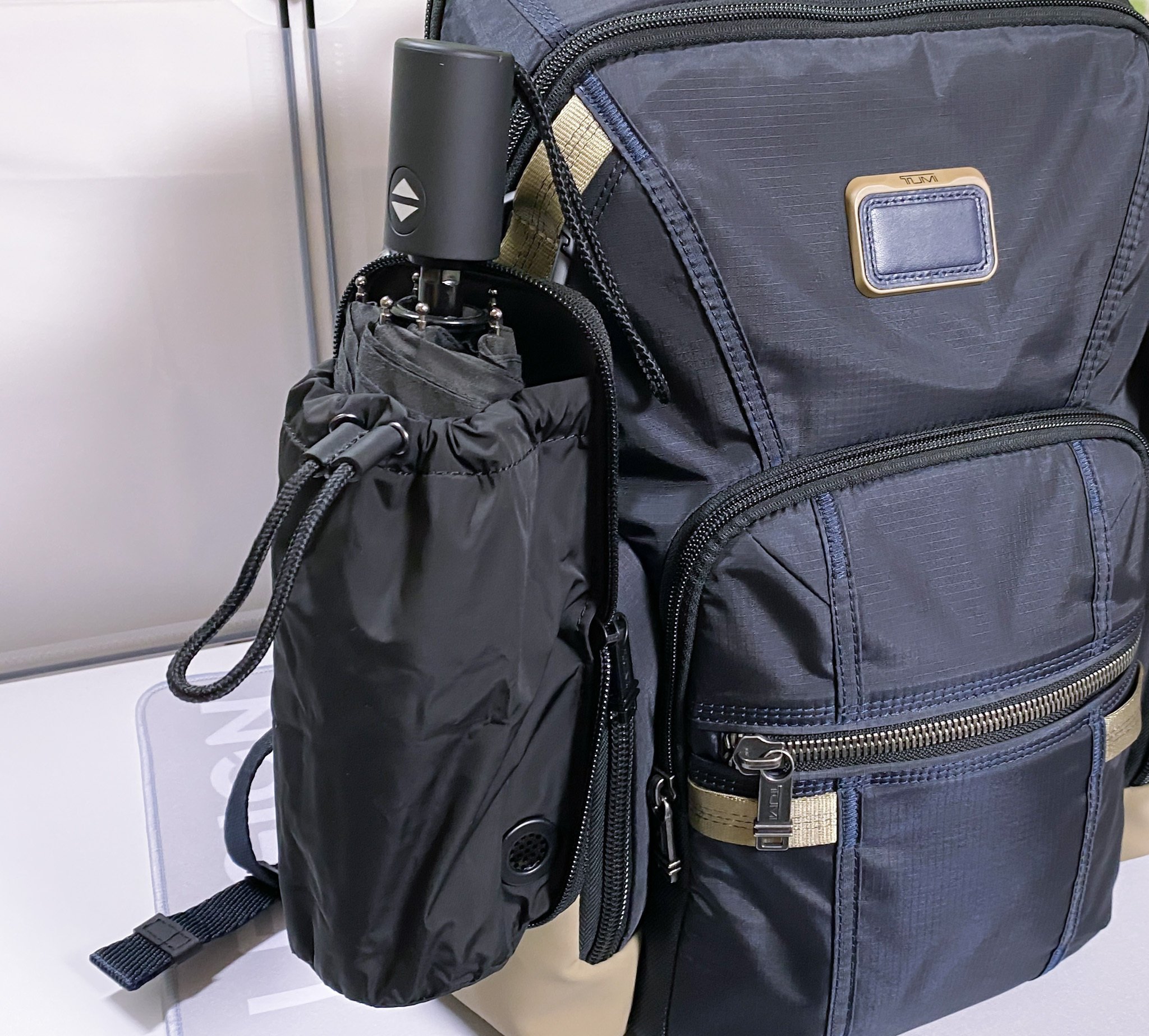 最大80％OFF - 『在庫ロス売買マーケット』 TUMI】 「フォルダブル・モジュラー・ポーチ」レビュー 【飲み物 バッグ