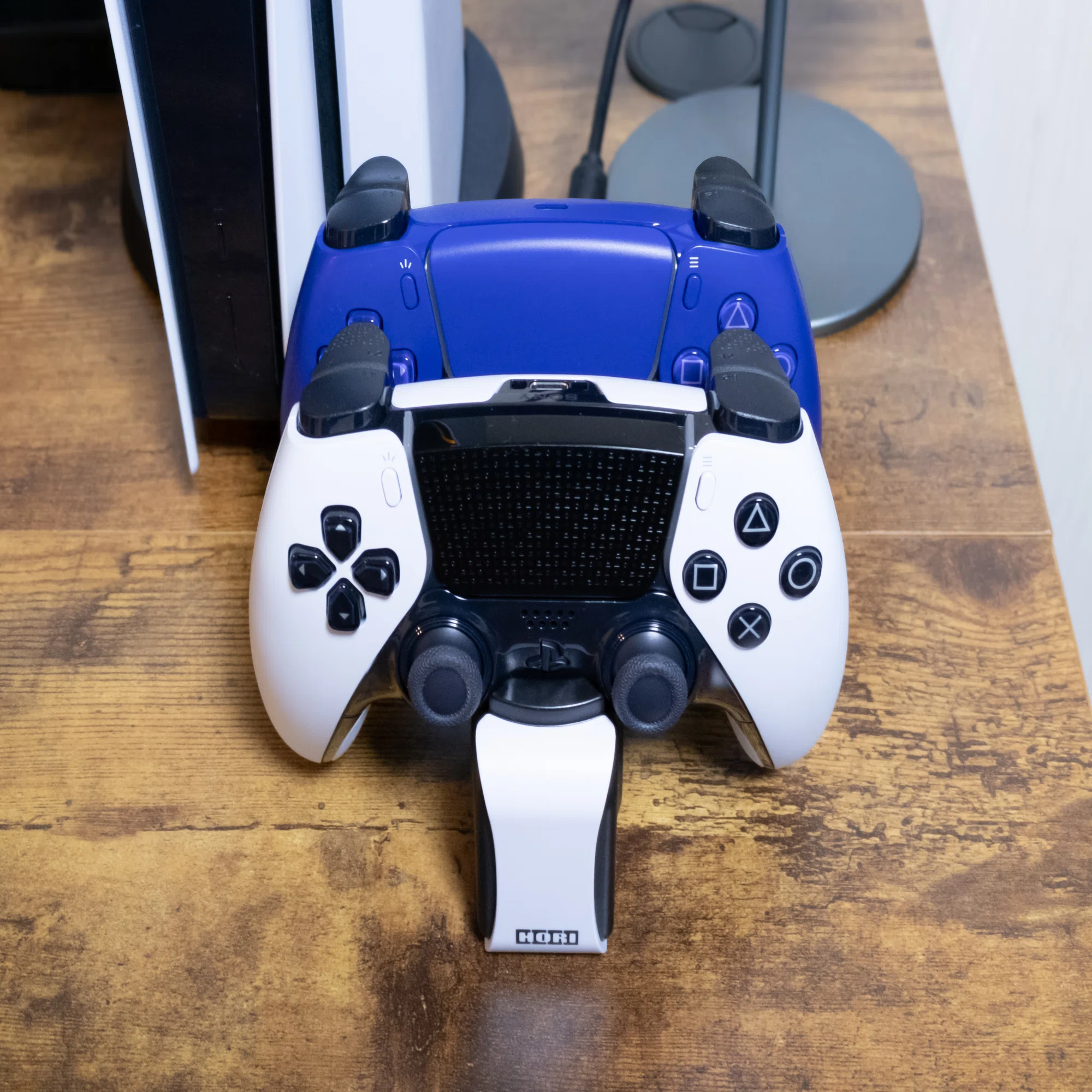 ガジェットレビュー】PS5公式ライセンス製品!│HORI DualSense 