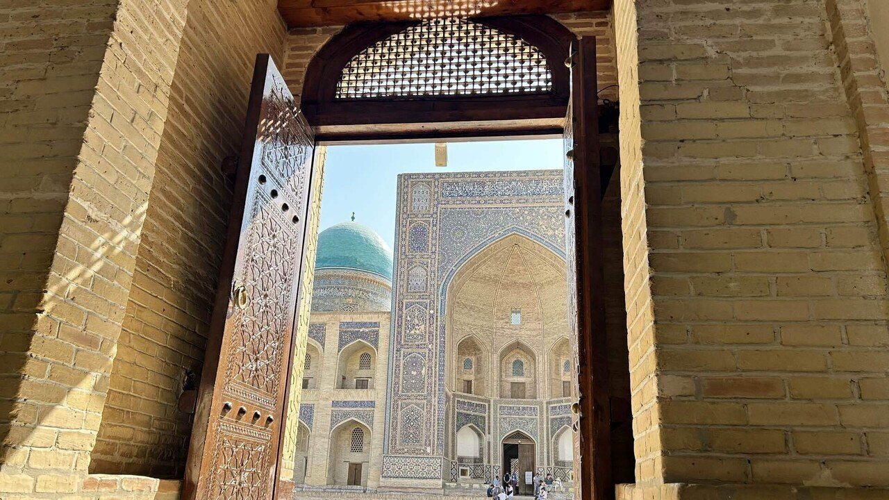 ウズベキスタン旅行記⑥🇺🇿ウズベクと言えば!スザニ購入 ウズベキスタン旅行記⑥🇺🇿ウズベクと言えば!スザニ購入