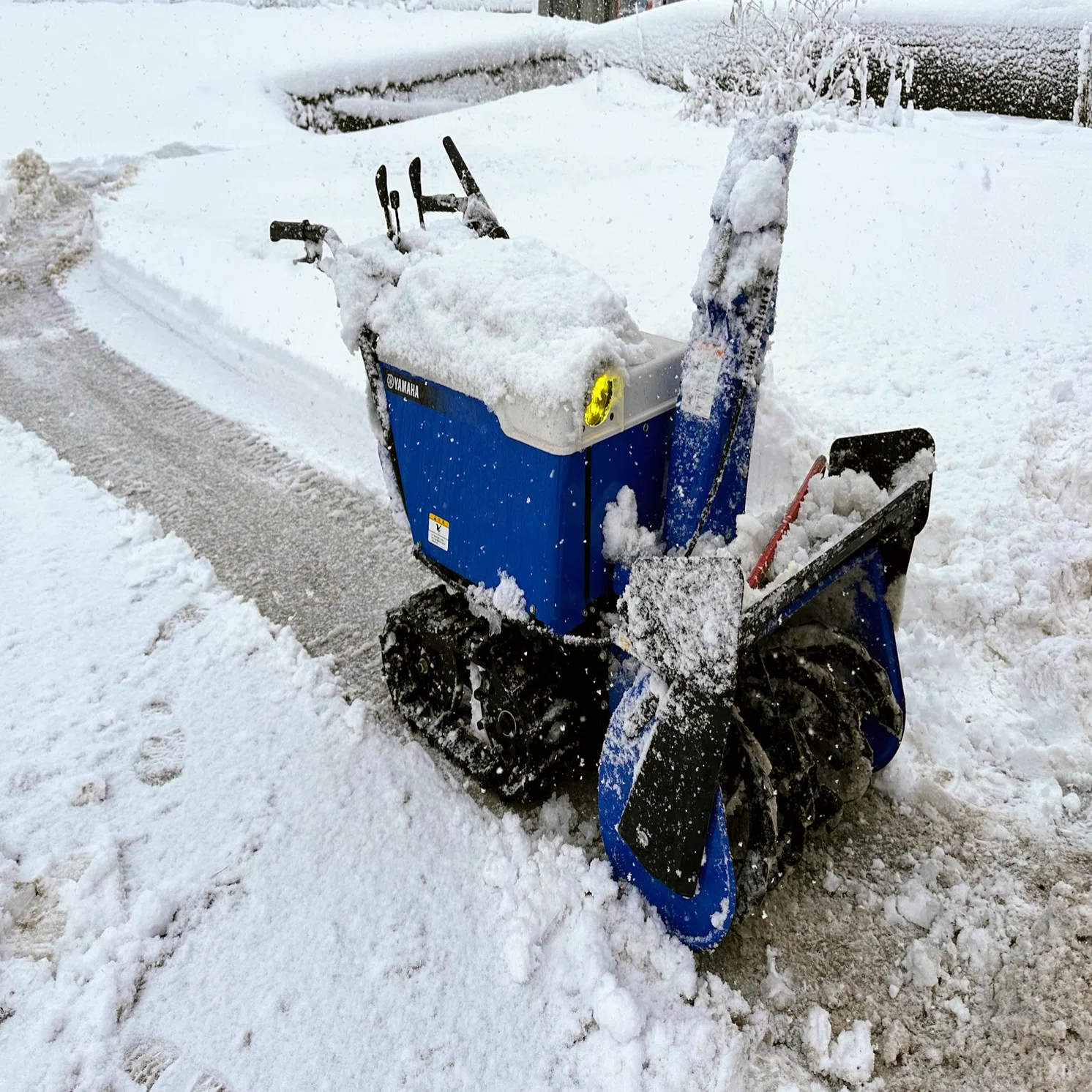 雪国の暮らし 除雪機も電気になるのかなと・・・。｜AI × 技術 × 妄想 
