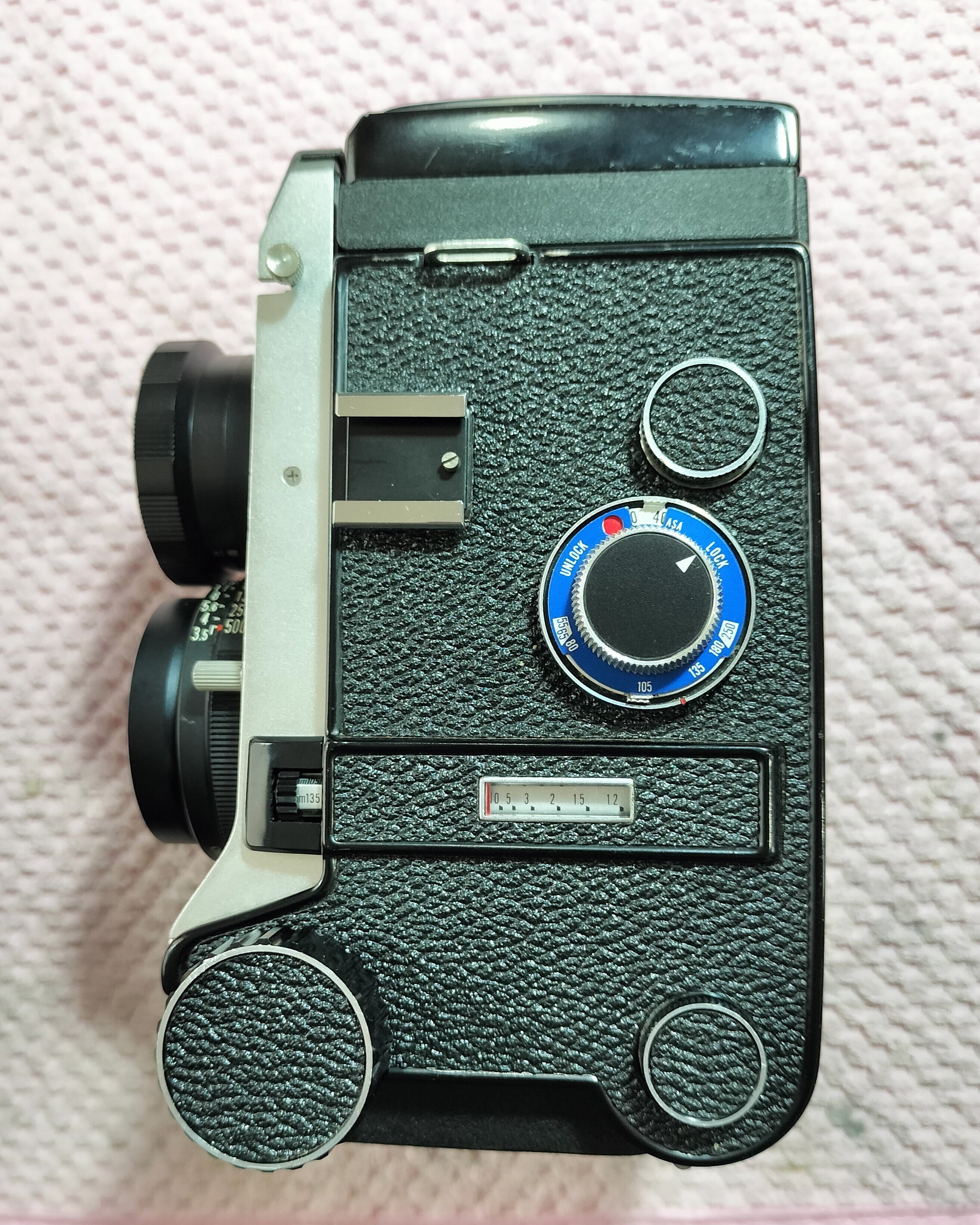 Mamiya C330の分解|フィルムカメラ修理のアクアカメラ Mamiya C330の分解|フィルムカメラ修理のアクアカメラ