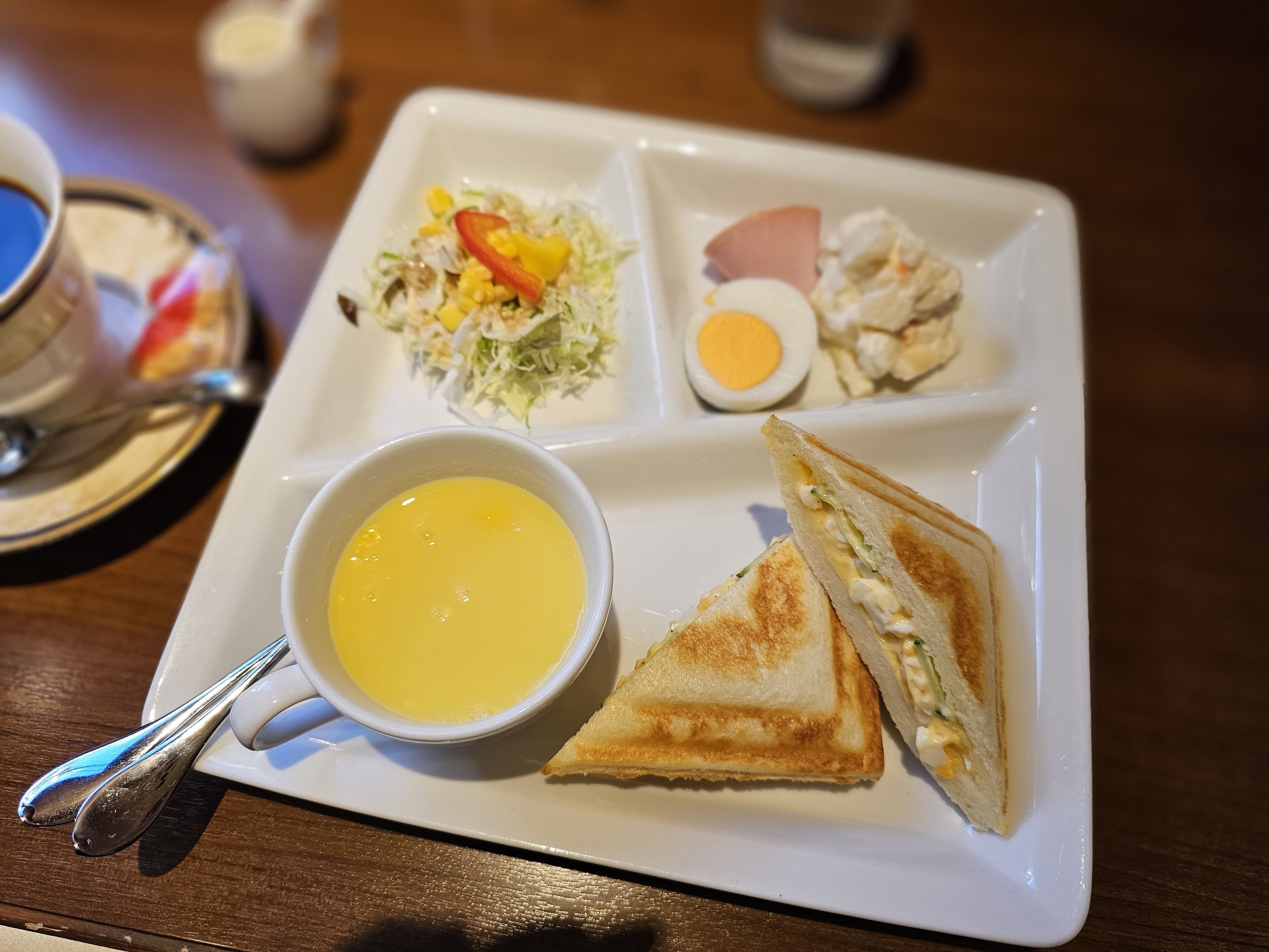 210 近頃の朝ごはん｜Mocha