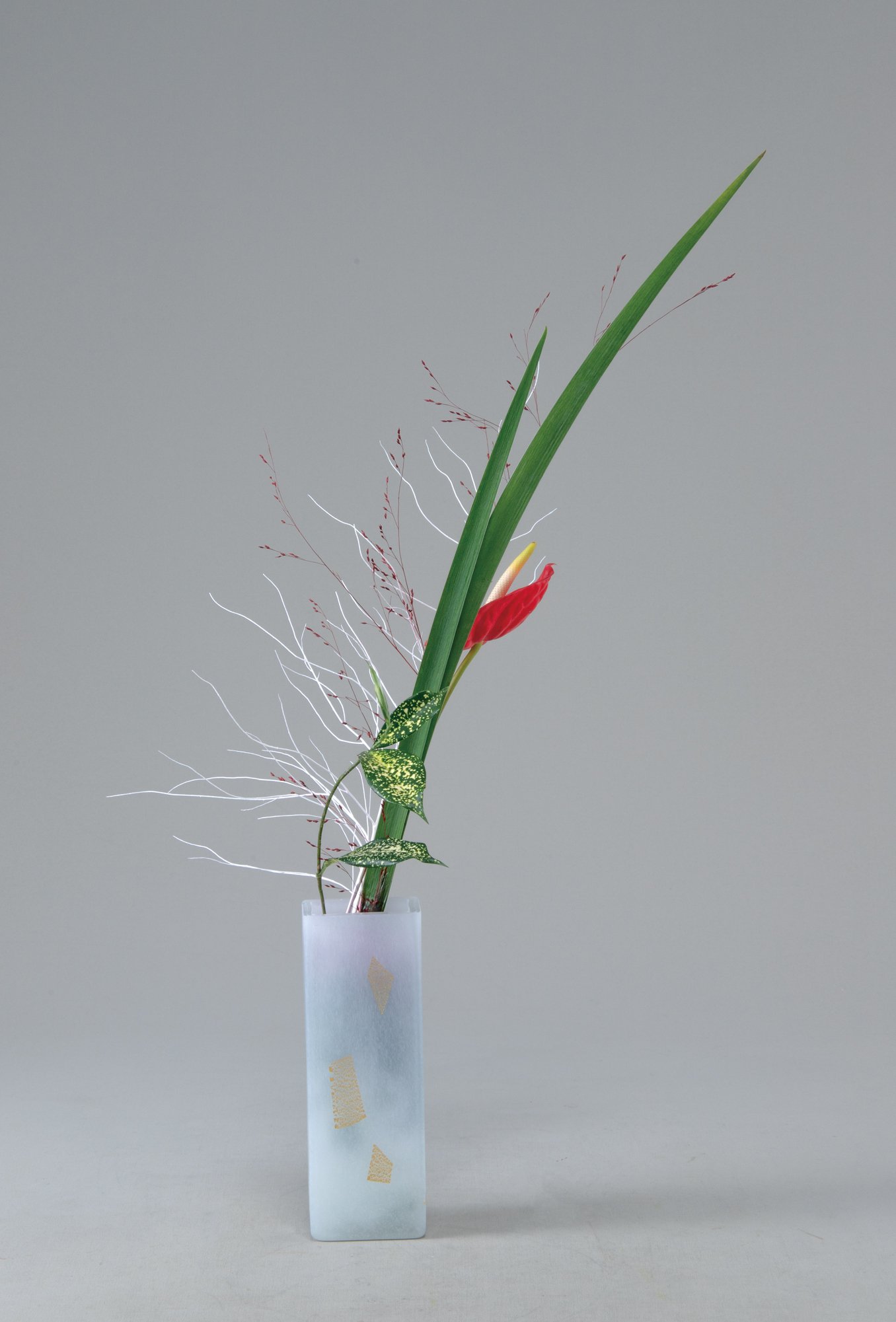 新春らしさ、その表現のポイント（本部11月自由花一級研究会より「新春