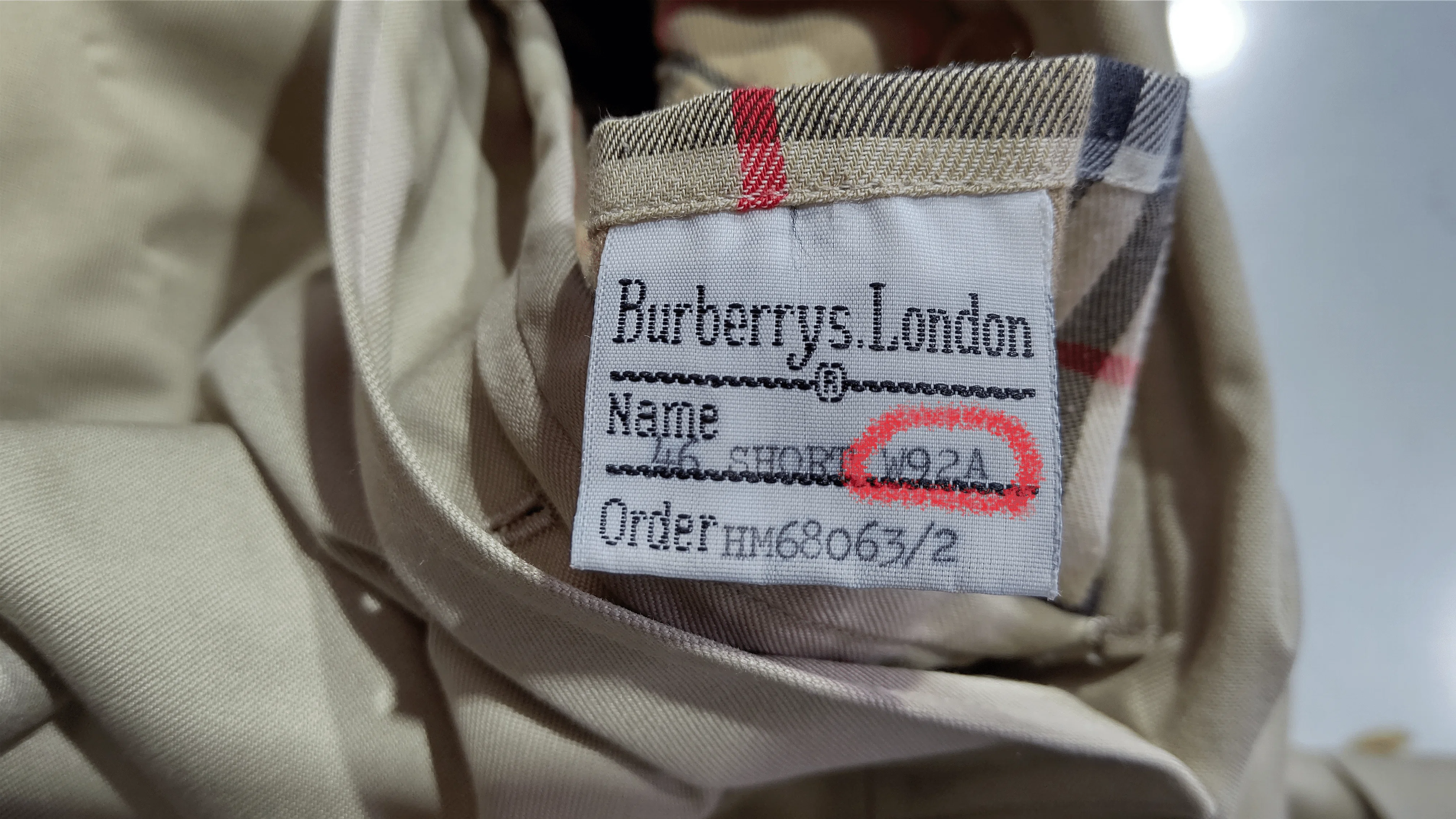 英国製🐎BURBERRYS✨ベルト付きステンカラーコートをレスキューした