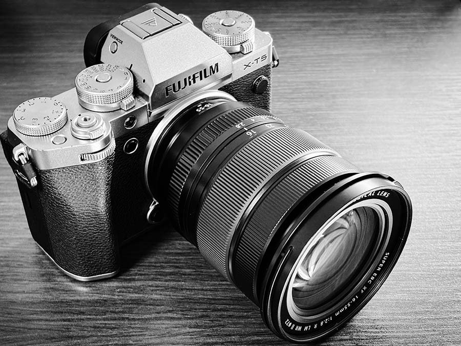 【難あり】Fujinon XF 16-55mm F2.8 R LM WR【旧型】 FUJINON XF16-55mm F2.8 R LM WR II｜borichan | 旅するカメラ