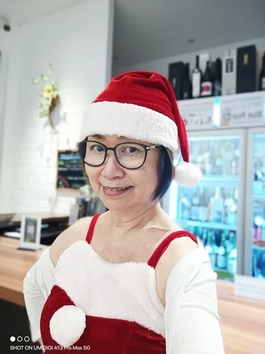 【We had a cozy Christmas party! [KURA] Kaku-Uchi & SAKE Shop】｜月森砂名