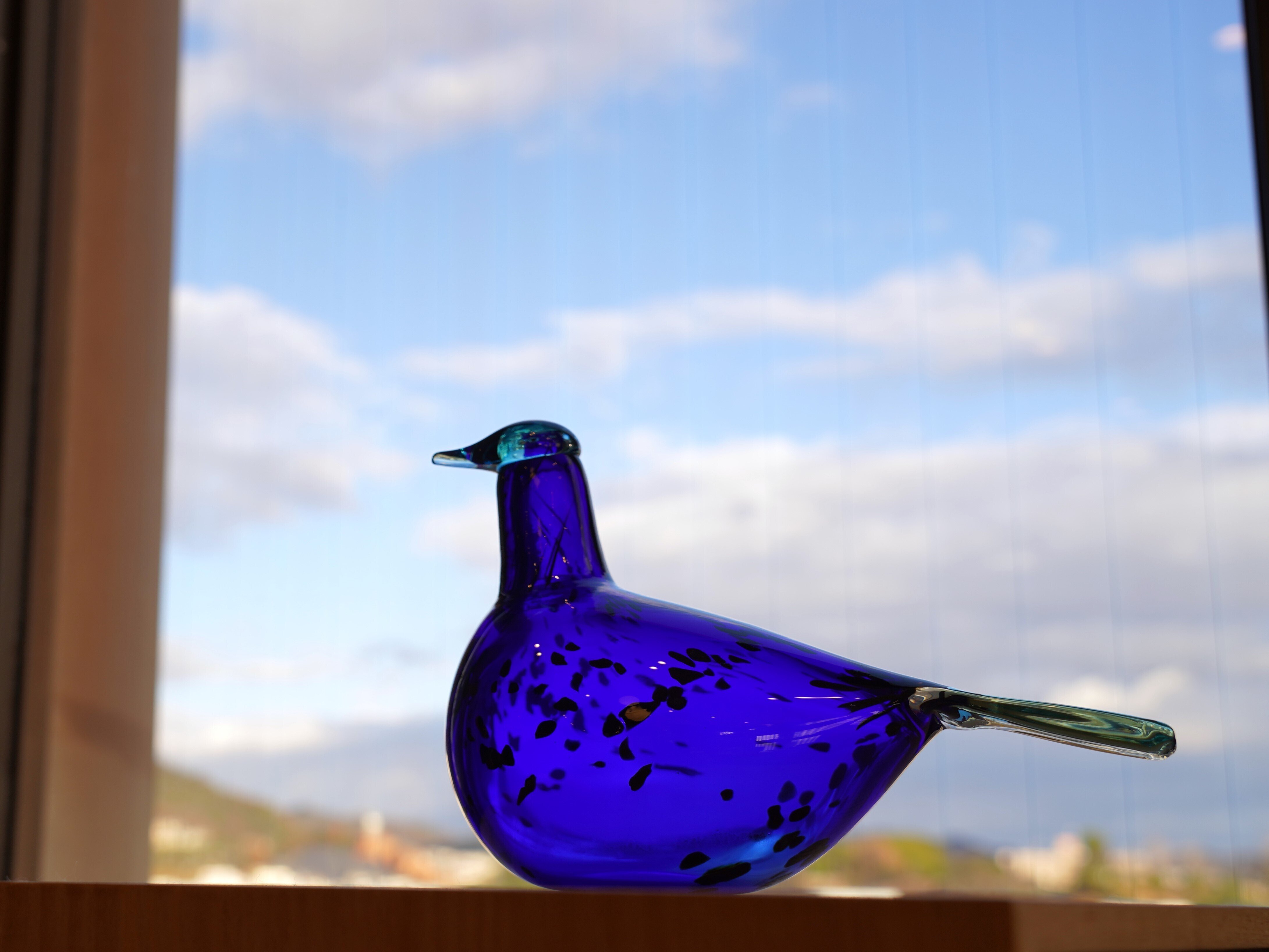 青いガラスの鳥 by Oiva Toikka｜EN HALV - 北欧雑貨のある暮らし -