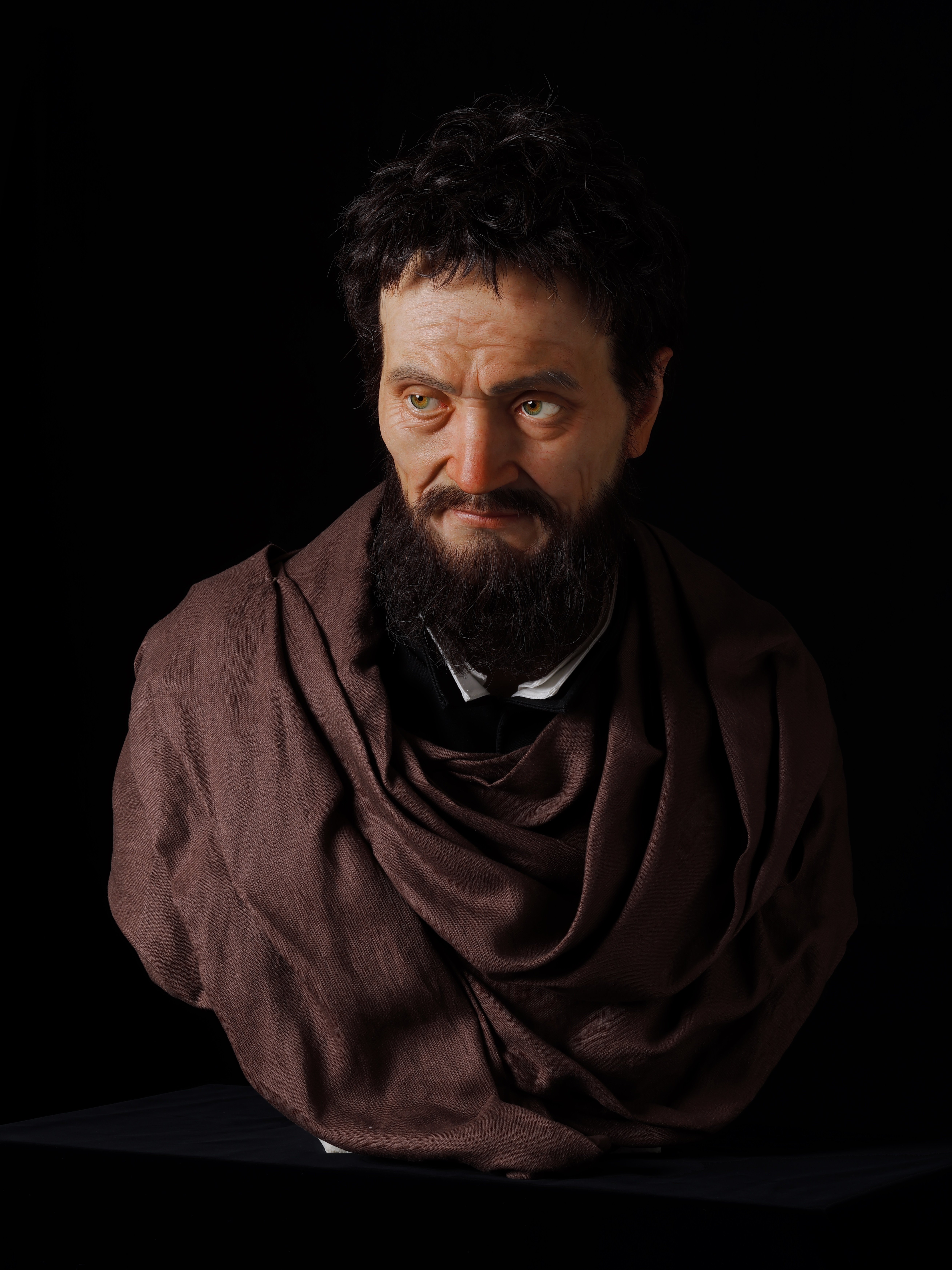 超絶リアリズムで彫刻の新たな領域を切り開く／上路市剛さん