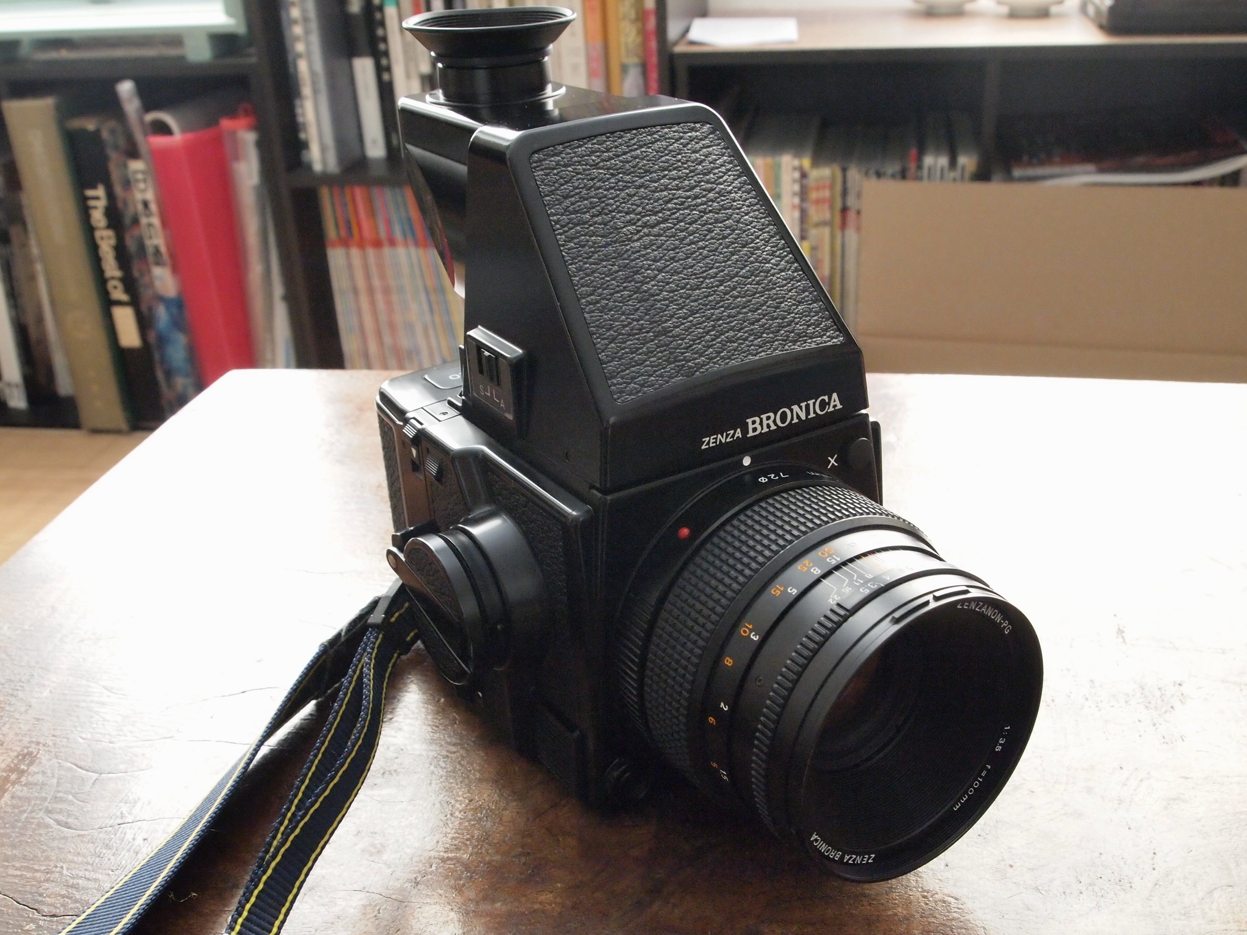 こんにちは、ブロニカ善三郎｜キハ2222