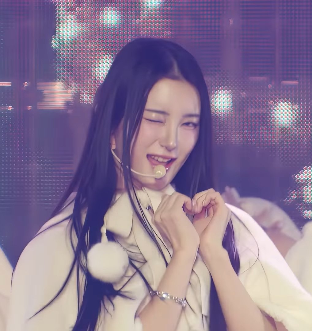 2024 ME:ICONIC Sweet Holiday を見に行くために幕張に行った話|衣 2024 ME:ICONIC Sweet Holiday を見に行くために幕張に行った話|衣