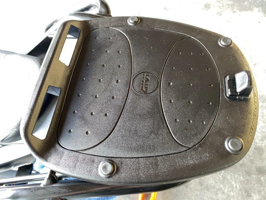 Givi ベースプレート givi モノ ロック 取り付け 並行輸入 GIVI MP70N 