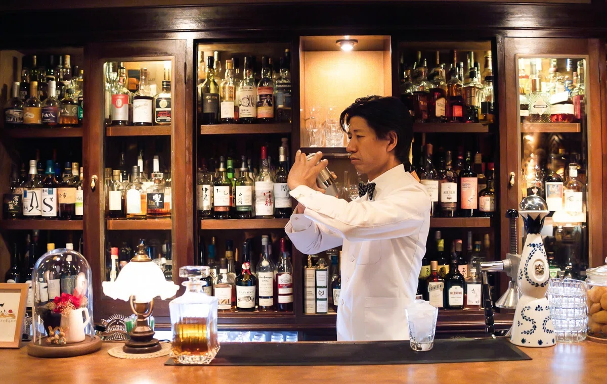 憧れるけど入りにくい…BARでの振る舞い方、お伝えします｜神戸市公式note