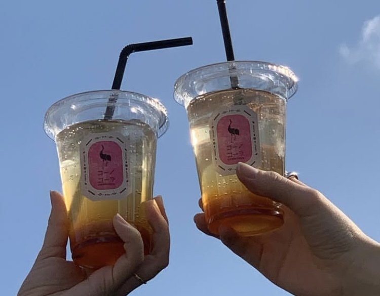 炭酸で割ったクラフトコーラ
