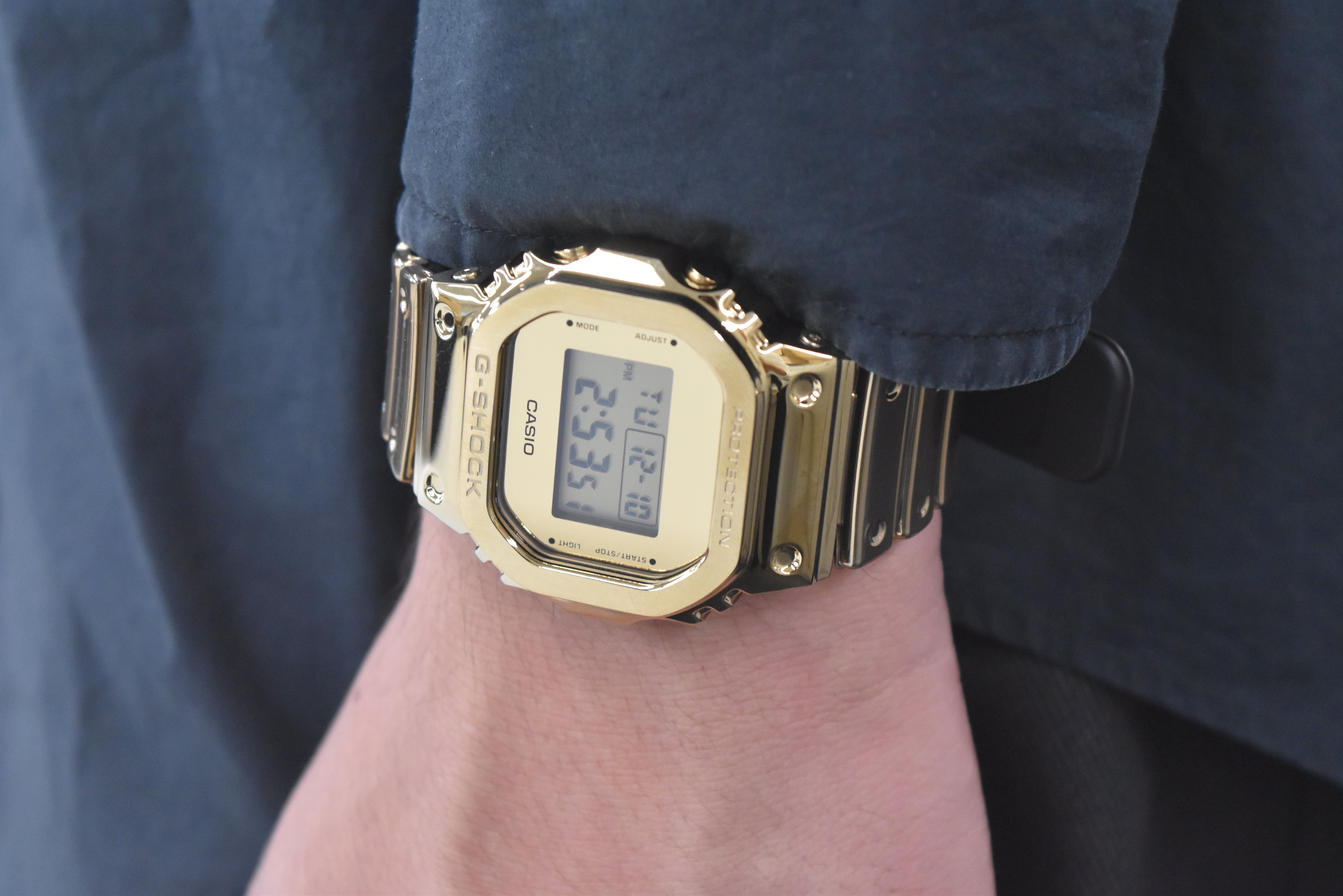 新開発のタフシリコーンバンドを採用!G-SHOCK「FINE METALLIC 新開発のタフシリコーンバンドを採用!G-SHOCK「FINE METALLIC
