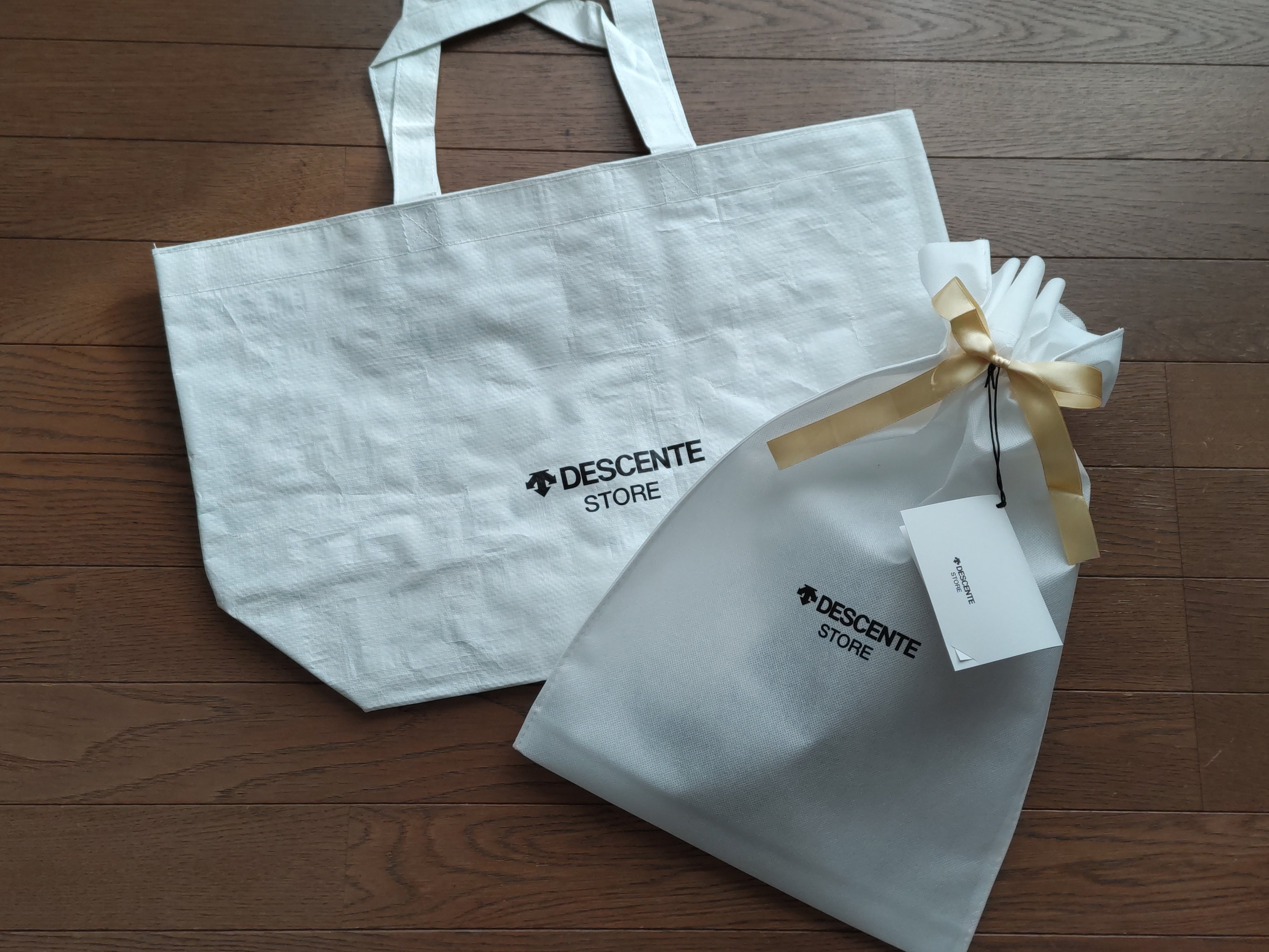 石川祐希×DESCENTEコラボパーカーが届いた!|つばき 石川祐希×DESCENTEコラボパーカーが届いた!|つばき