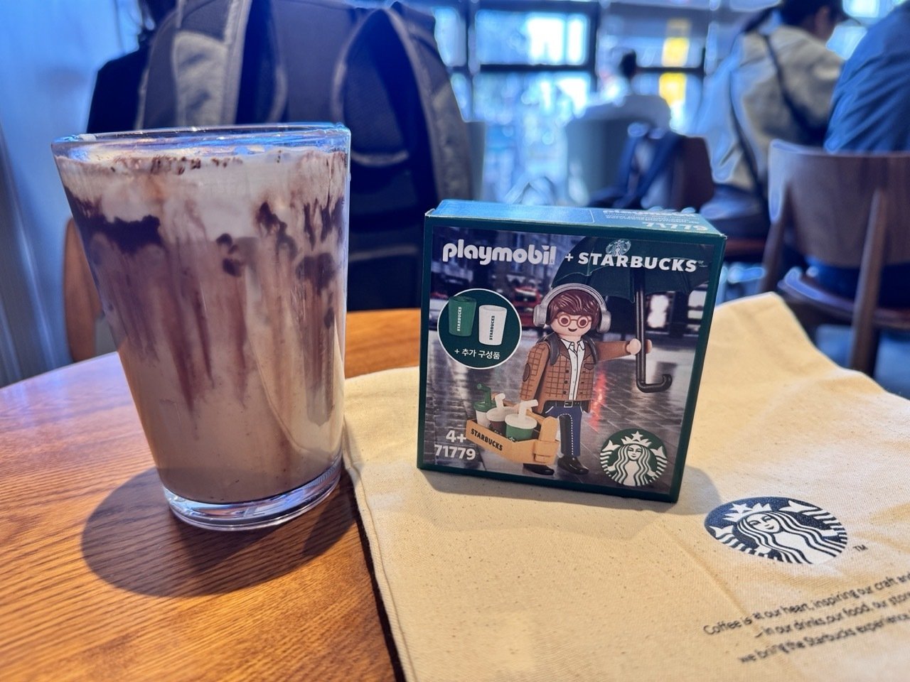 韓国スタバ］プレイモービルコラボが可愛い！PLAYMOBIL +
