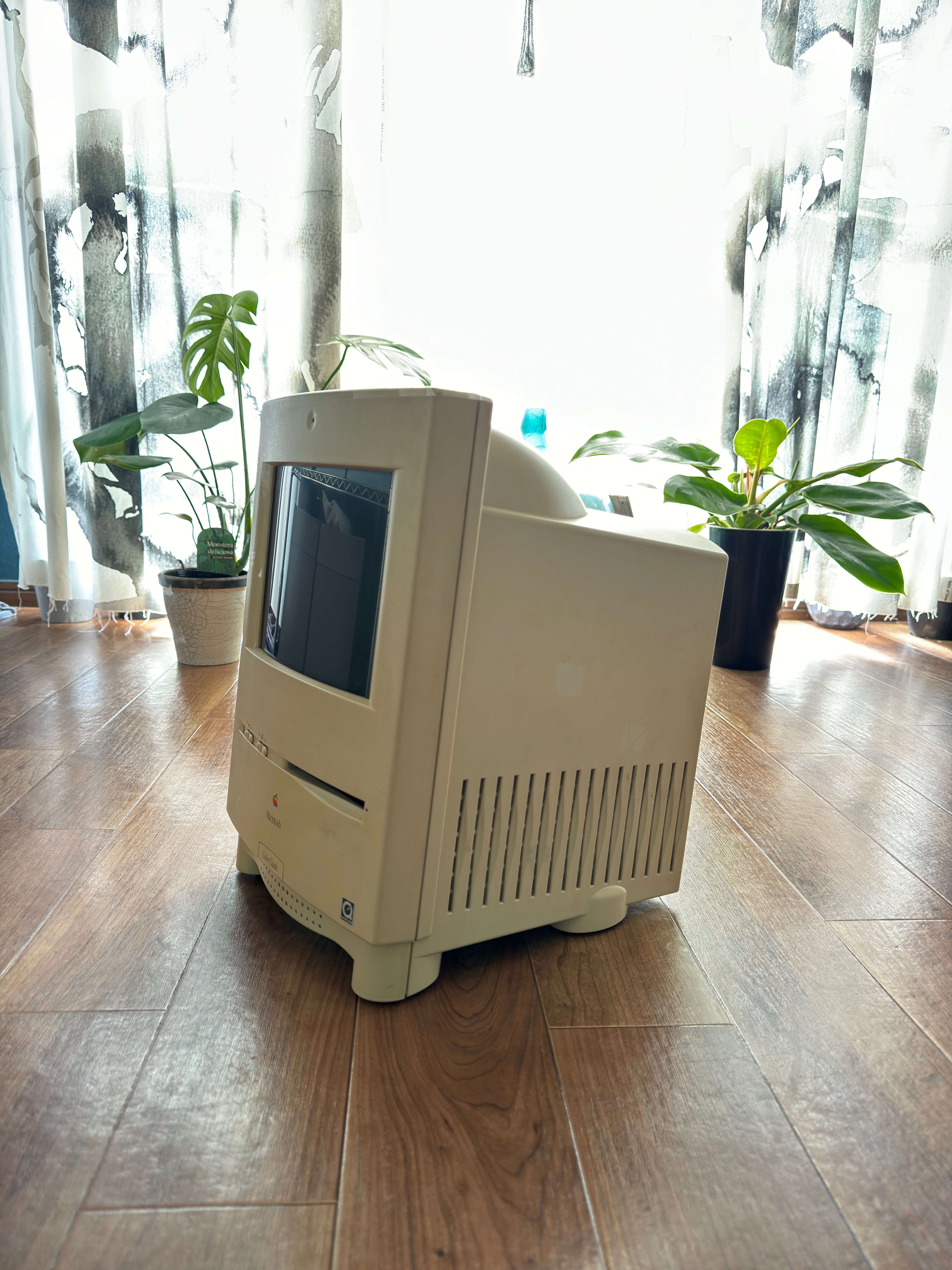 Apple Macintosh Color Classic II 改造品？ Apple Macintosh Color Classic | matsudananda