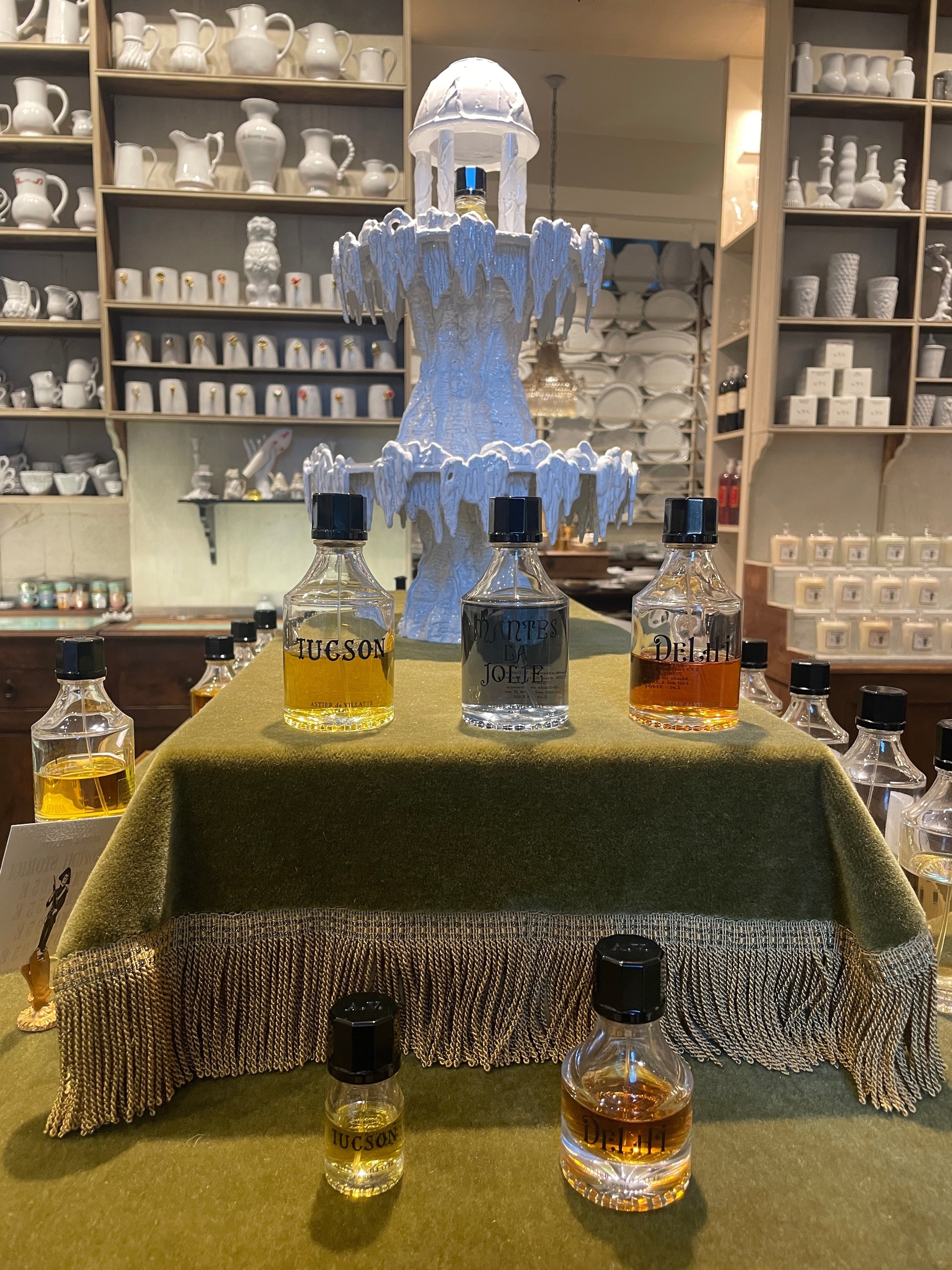 アスティエ・ド・ヴィラット（Astier de Villatte）：白の釉薬が美しい