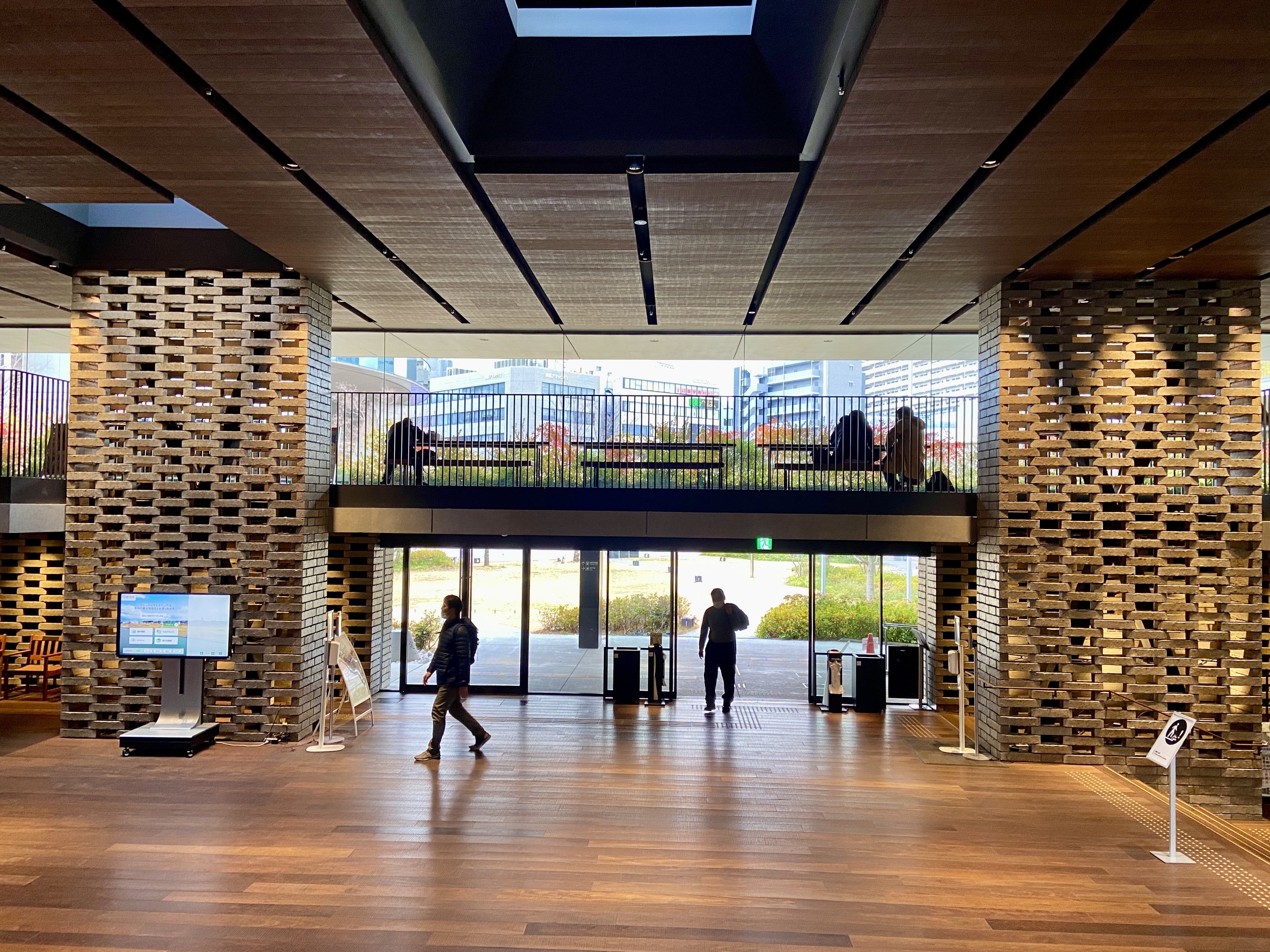 魅力がいっぱい、枚方市総合文化芸術センター｜新宅 成憲