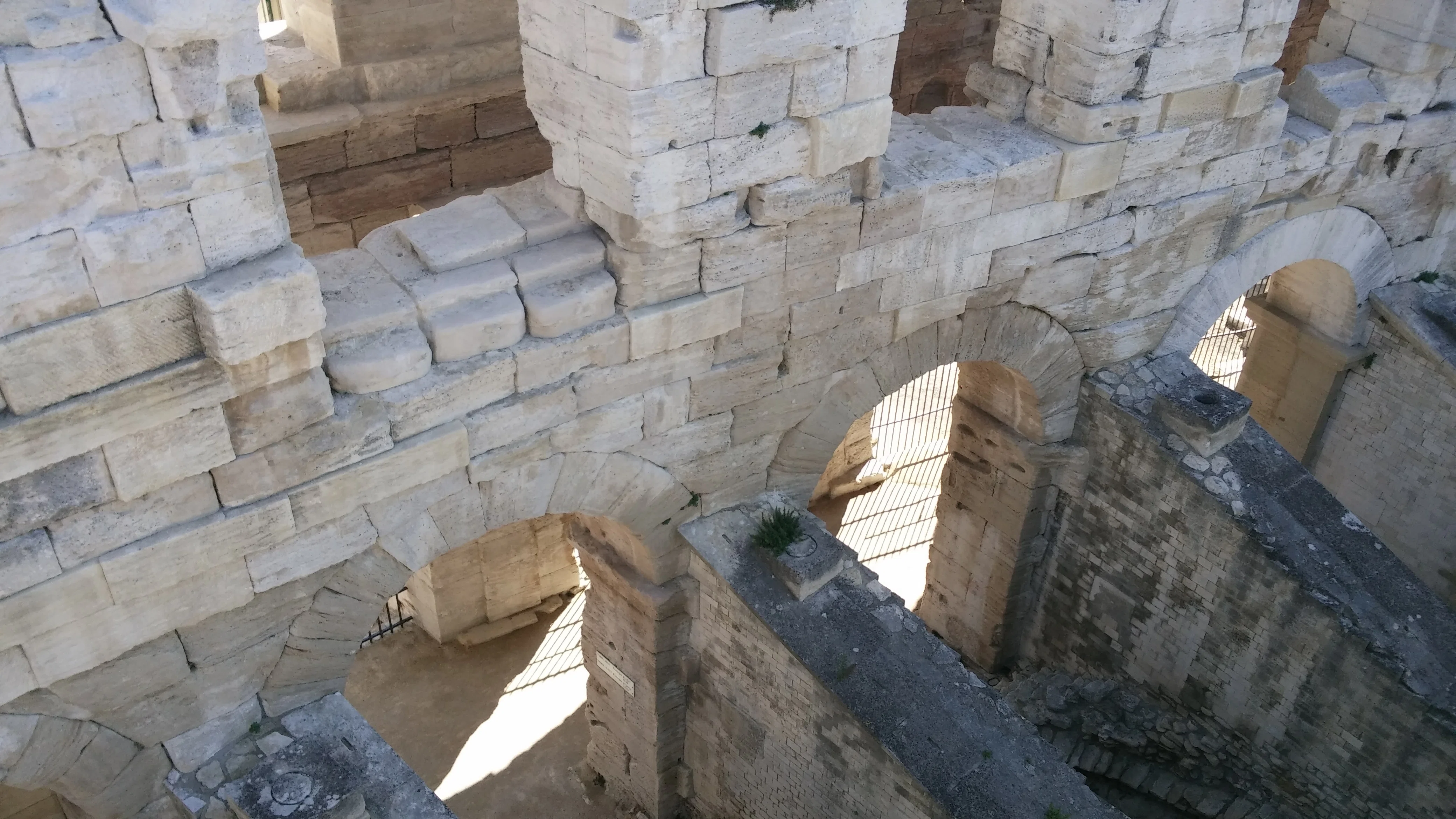 🇫🇷アルルのローマ遺跡とロマネスク様式建造物群＜フランス・アルル