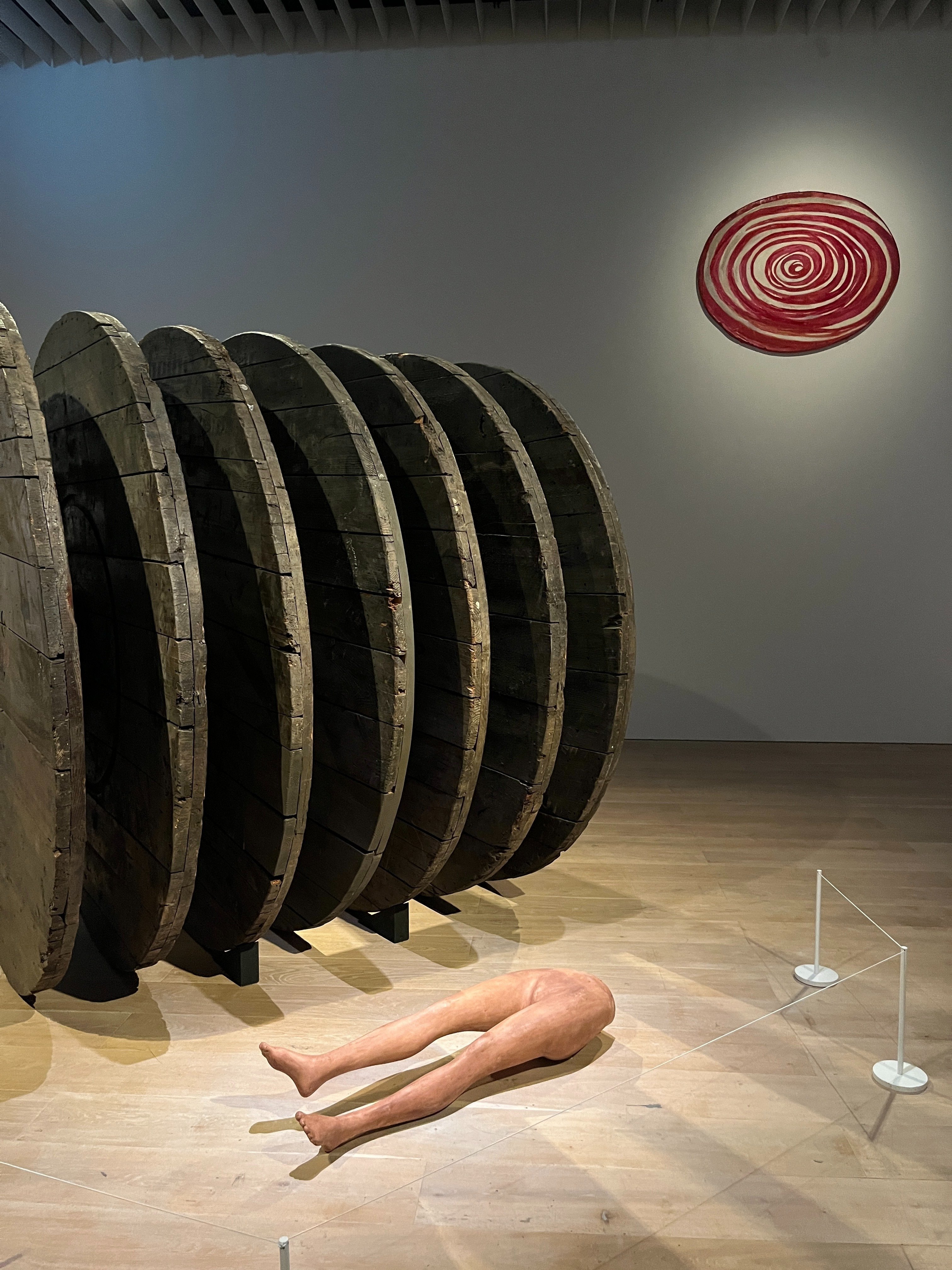 希少！入手困難Pommeryルイーズの壁飾り※参考流通価格15万 地獄”を見つめる勇気——ルイーズ・ブルジョワ展を哲学する｜大田勇希