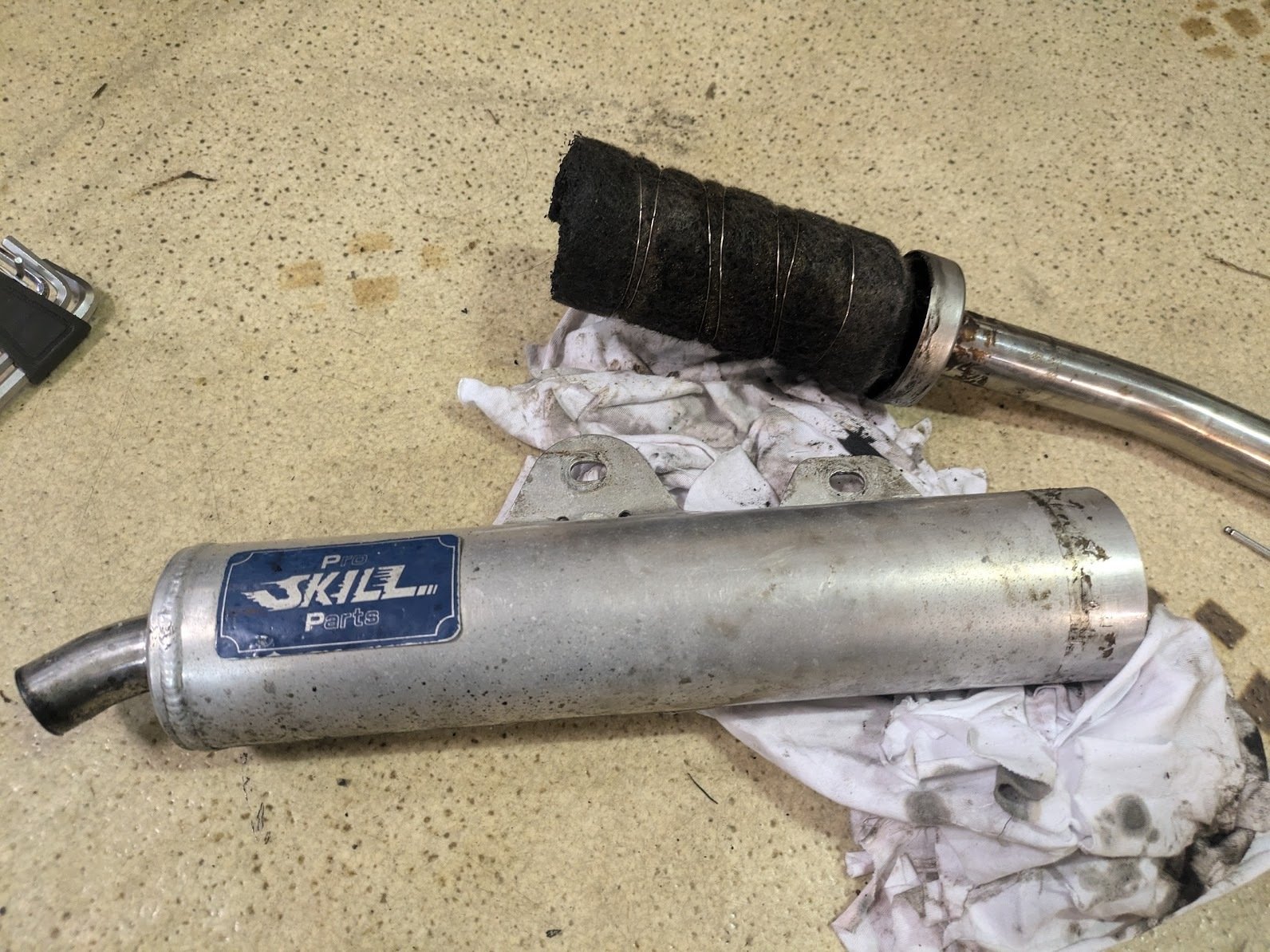 ts200r ts125r サイレンサー チャンバー rsv