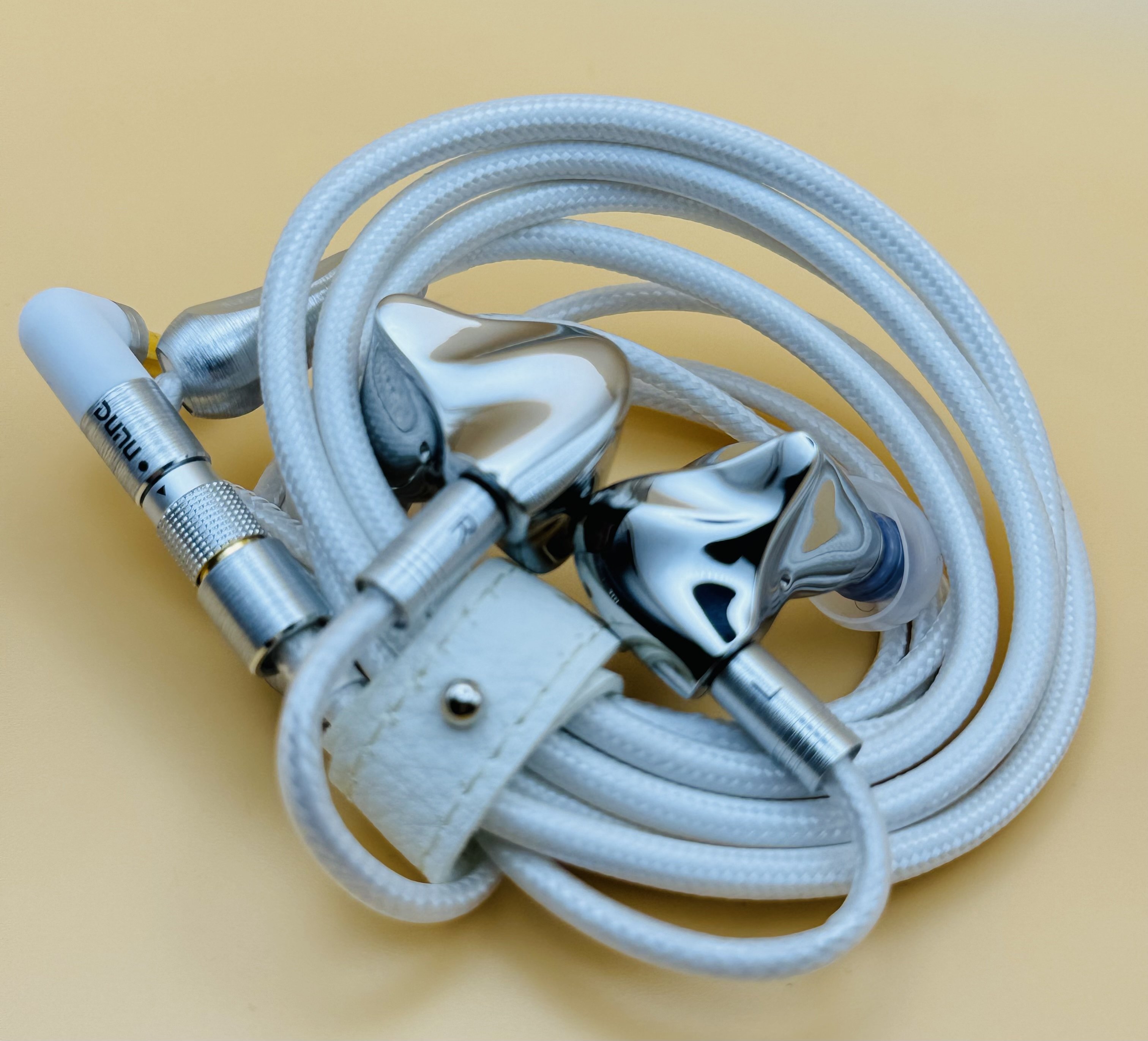 DUNU DK2001（ターコイズグリーン）　4.4mmバランスプラグ付き DUNU-TOPSOUND DUNU DK2001 [ターコイズグリーン] 価格比較