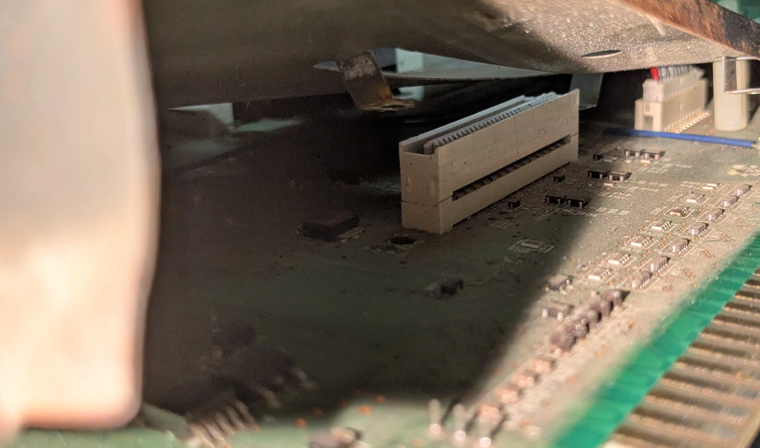 基板】うっかりハーネス逆刺しでAtomiswaveマザーボードを破壊した件