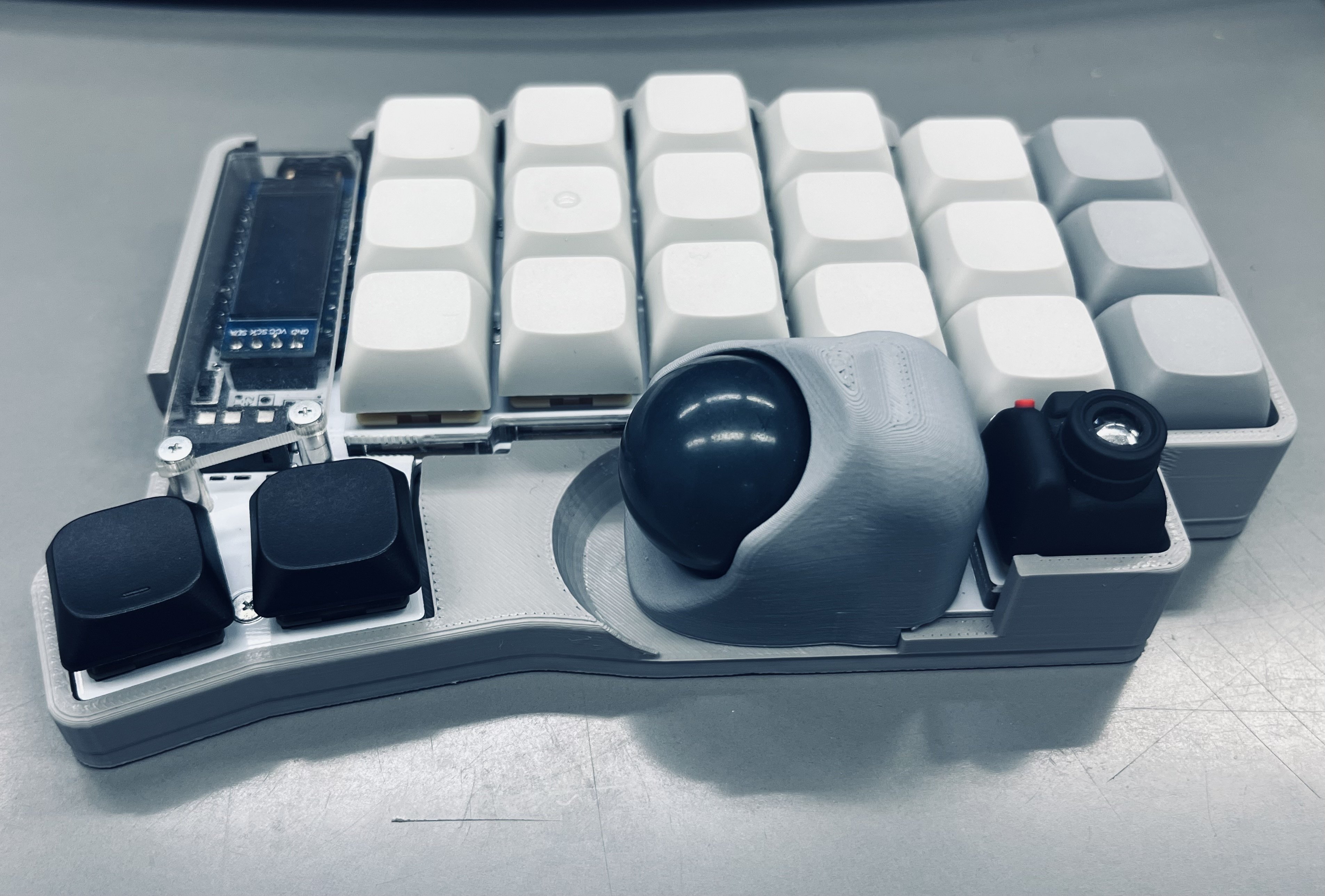 Keyball44｜25mmトラックボールの使用感（POM・PTFE・ボナンザ