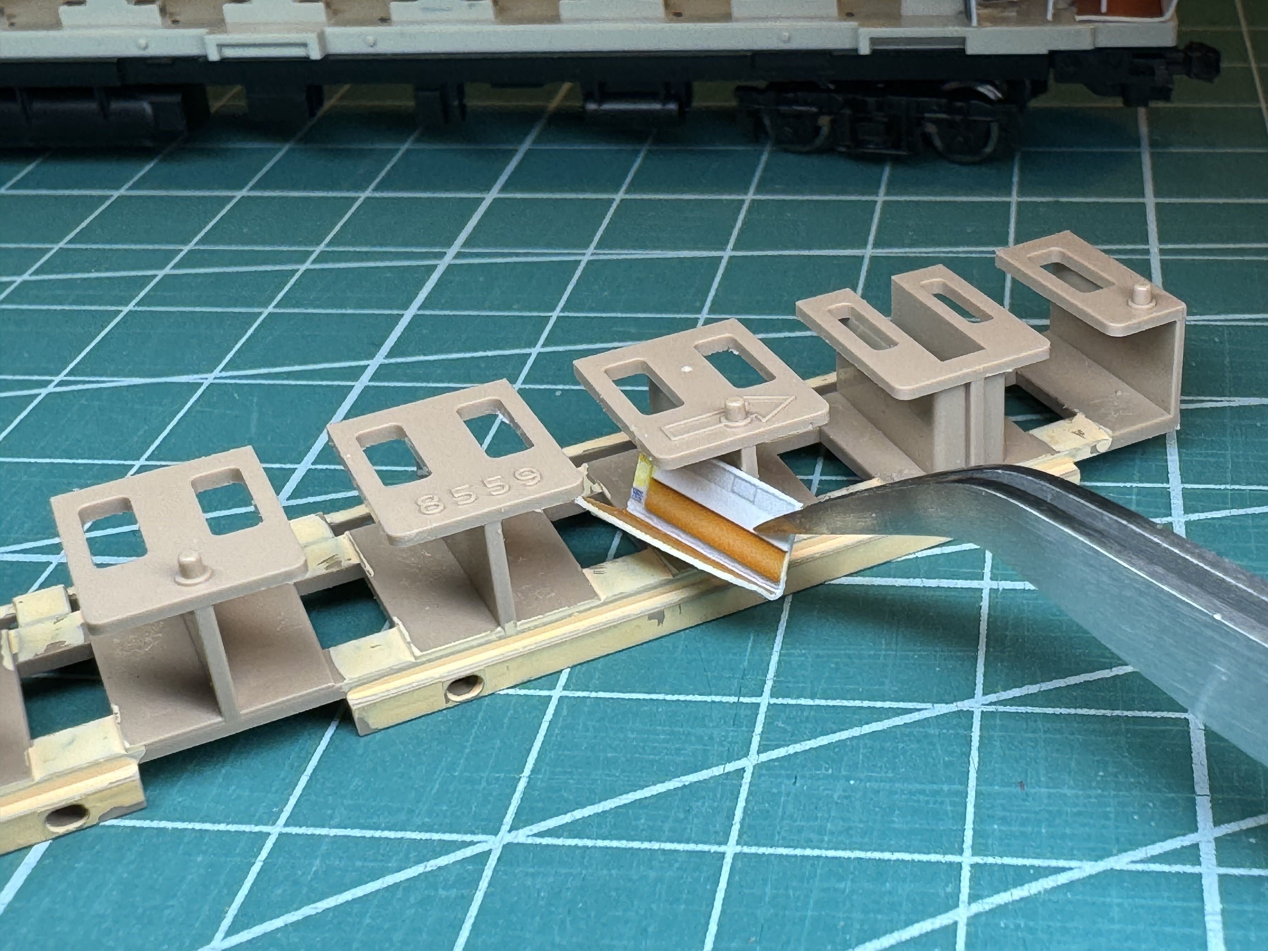 3013 北斗星 開放B寝台「オハネ24-500」内装クラフトシート取付