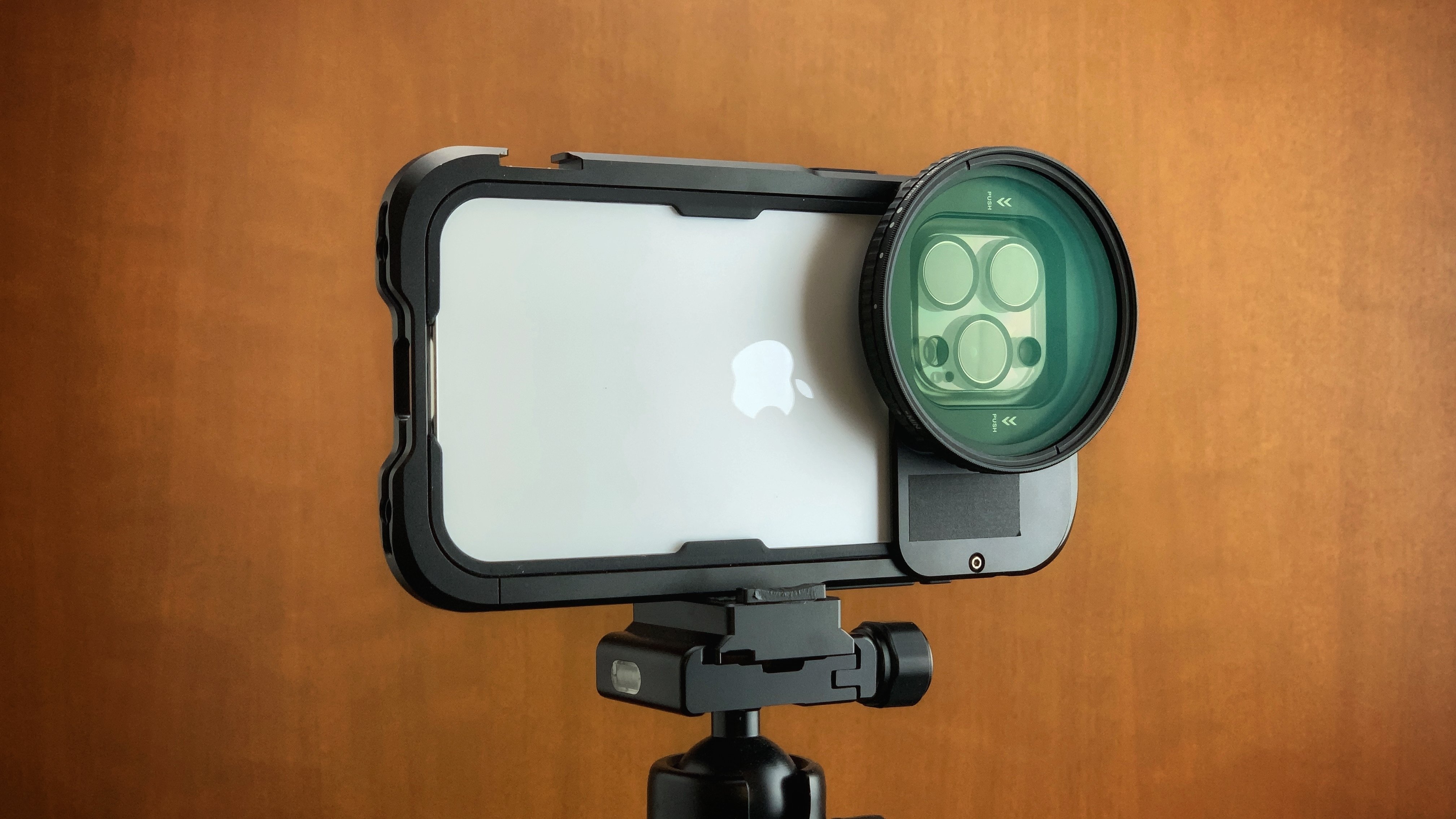 DJI RS3 MINI + iPhone + Cageで最強の動画機完成|Takeru Tokyo DJI RS3 MINI + iPhone + Cageで最強の動画機完成|Takeru Tokyo
