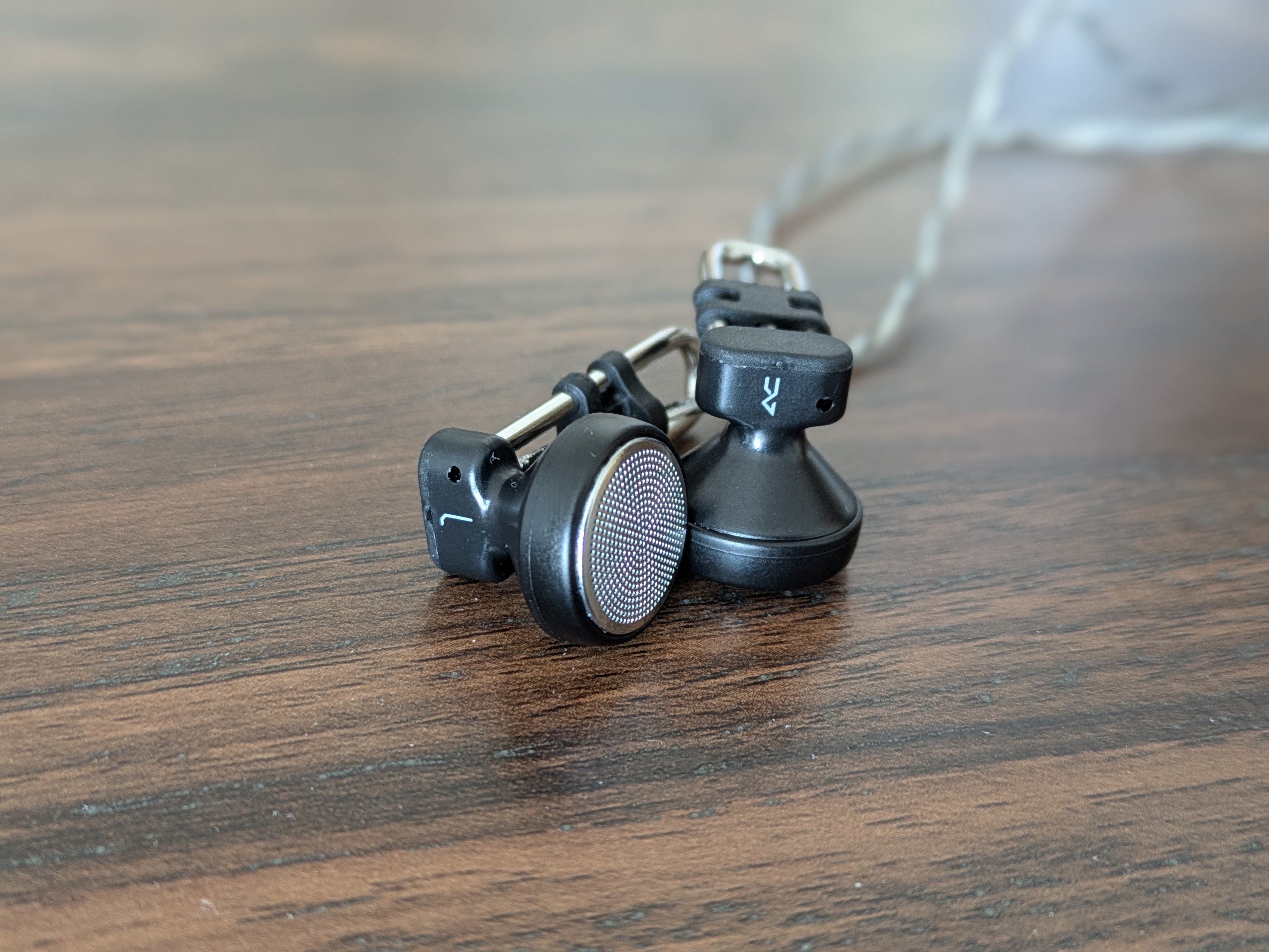 イヤホン Moon drop U-2 Amazon.co.jp: 水月雨 Moondrop U-2 インナー イヤー型 有線